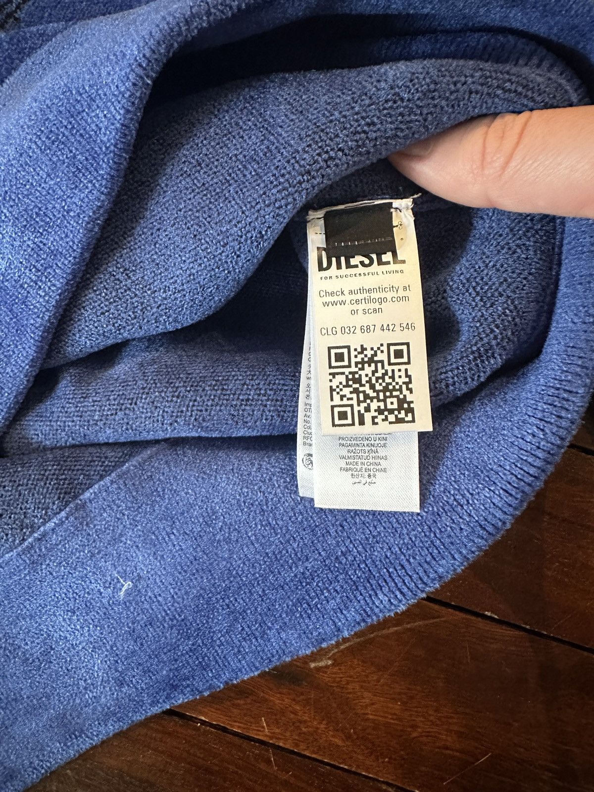 Diesel Diesel K-Tresa blue chenille crewneck Large Men’s Brand New Size US L / EU 52-54 / 3 - 6 Thumbnail