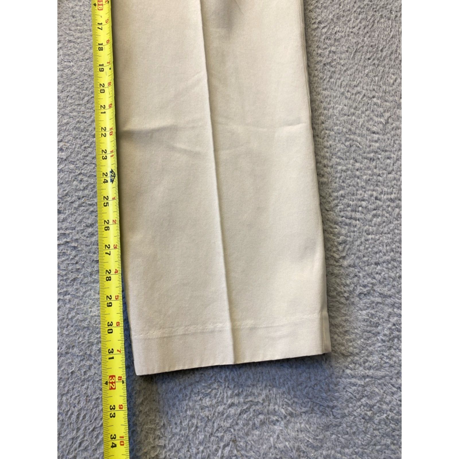 J.Crew J. Crew Men’s Chino Pants Solid Beige 34x32 Relaxed Tapered Pleated Front 100% Cotton / Selvage Button Closure Mens Pants Size US 34 / EU 50 - 4 Thumbnail