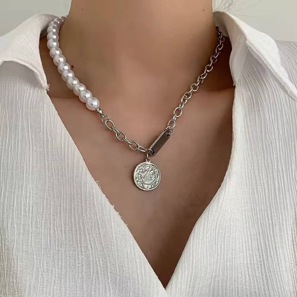 Jewelry × Vintage Minimalist Round Pendant Women's Necklace Size ONE SIZE - 3 Thumbnail