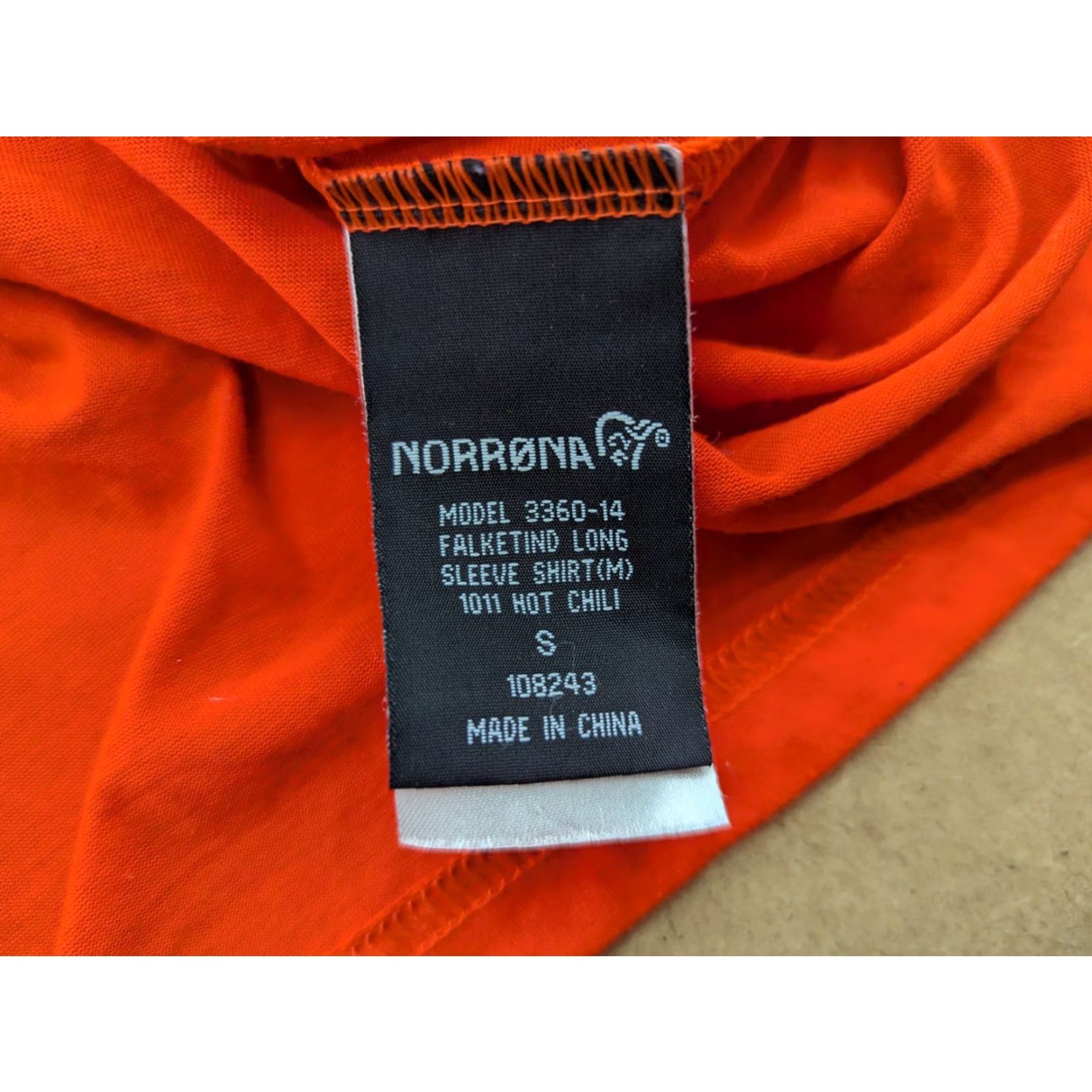 Vintage Norrona Falketind Long Sleeve Shirt Mens Small Pullover Outdoor Hiking Orange Solid Quick Dry Stretch Size US S / EU 44-46 / 1 - 7 Thumbnail