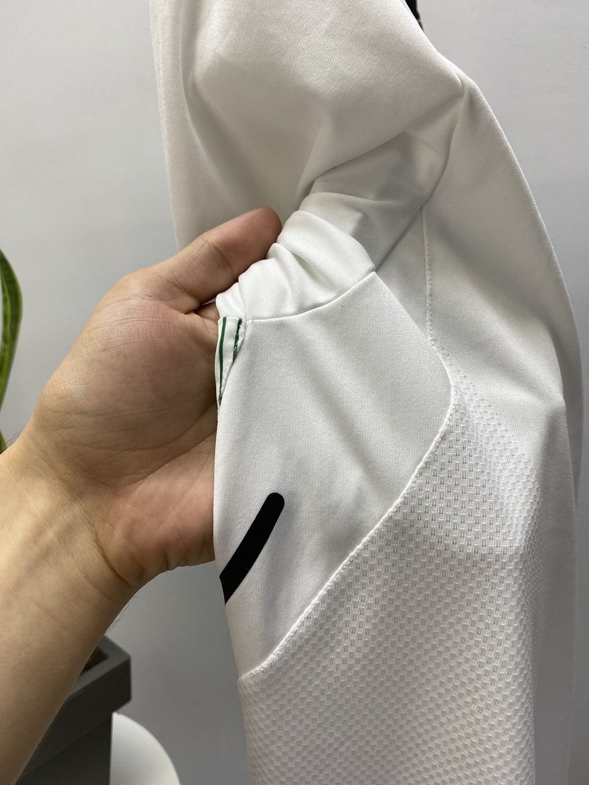 New Balance 2017 2018 Liverpool New Balance Away Soccer Jersey Size US XXL / EU 58 / 5 - 24 Thumbnail