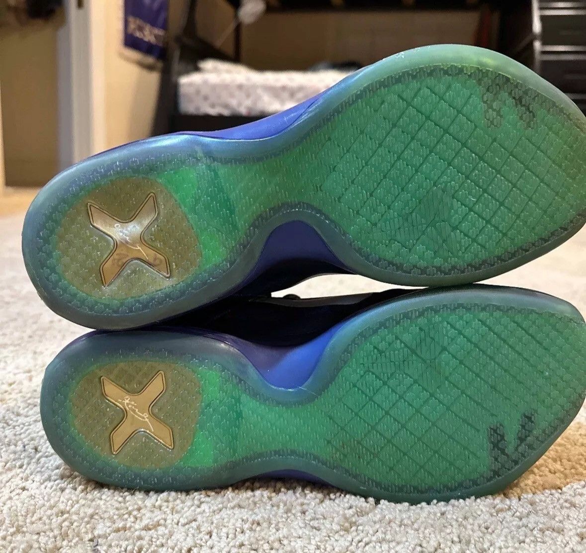 Nike 2015 Kobe 10 ‘Overcome’ SIZE 10 USED-NO BOX Size US 10 / EU 43 - 5 Thumbnail
