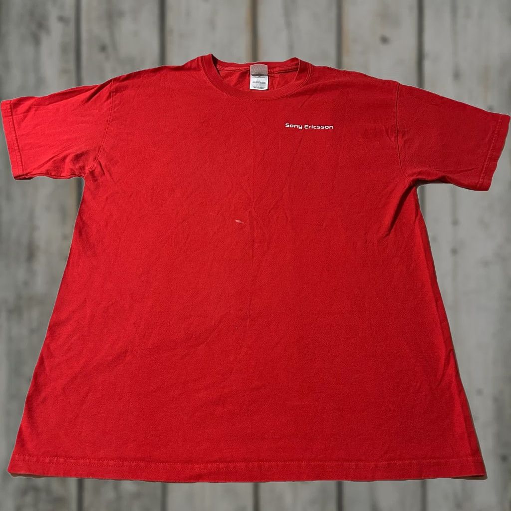 Gildan VINTAGE Sony Ericsson I Love Music Promo Shirt L Red Mens T-Shirt Y2K Size US L / EU 52-54 / 3 - 1 Thumbnail