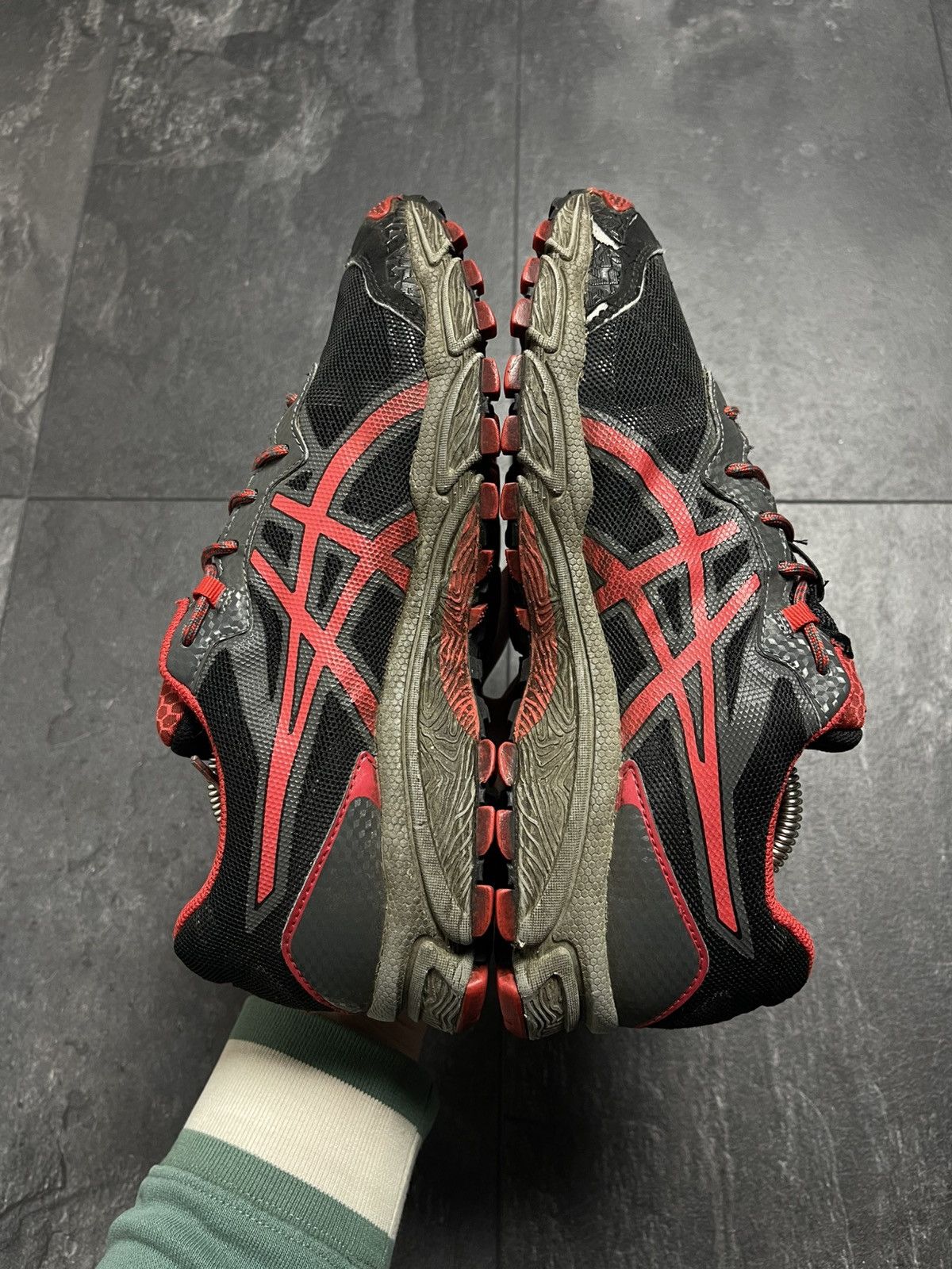 Asics Vintage asics rare gore tex low top sneakers Size US 7 / EU 40 - 11 Thumbnail