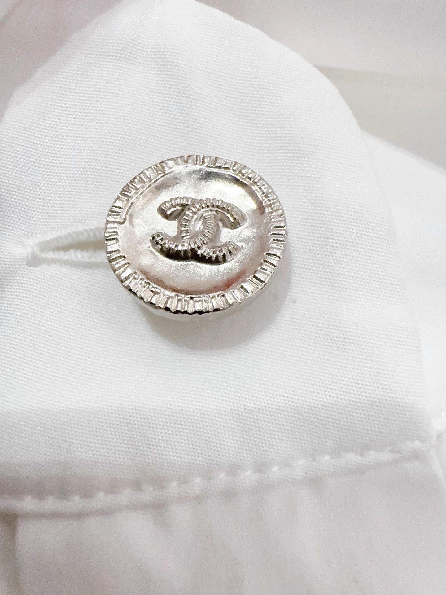 Chanel Chanel 25C 34 EU Top New w/ Tags Gold Buttons Size XS / US 0-2 / IT 36-38 - 4 Thumbnail