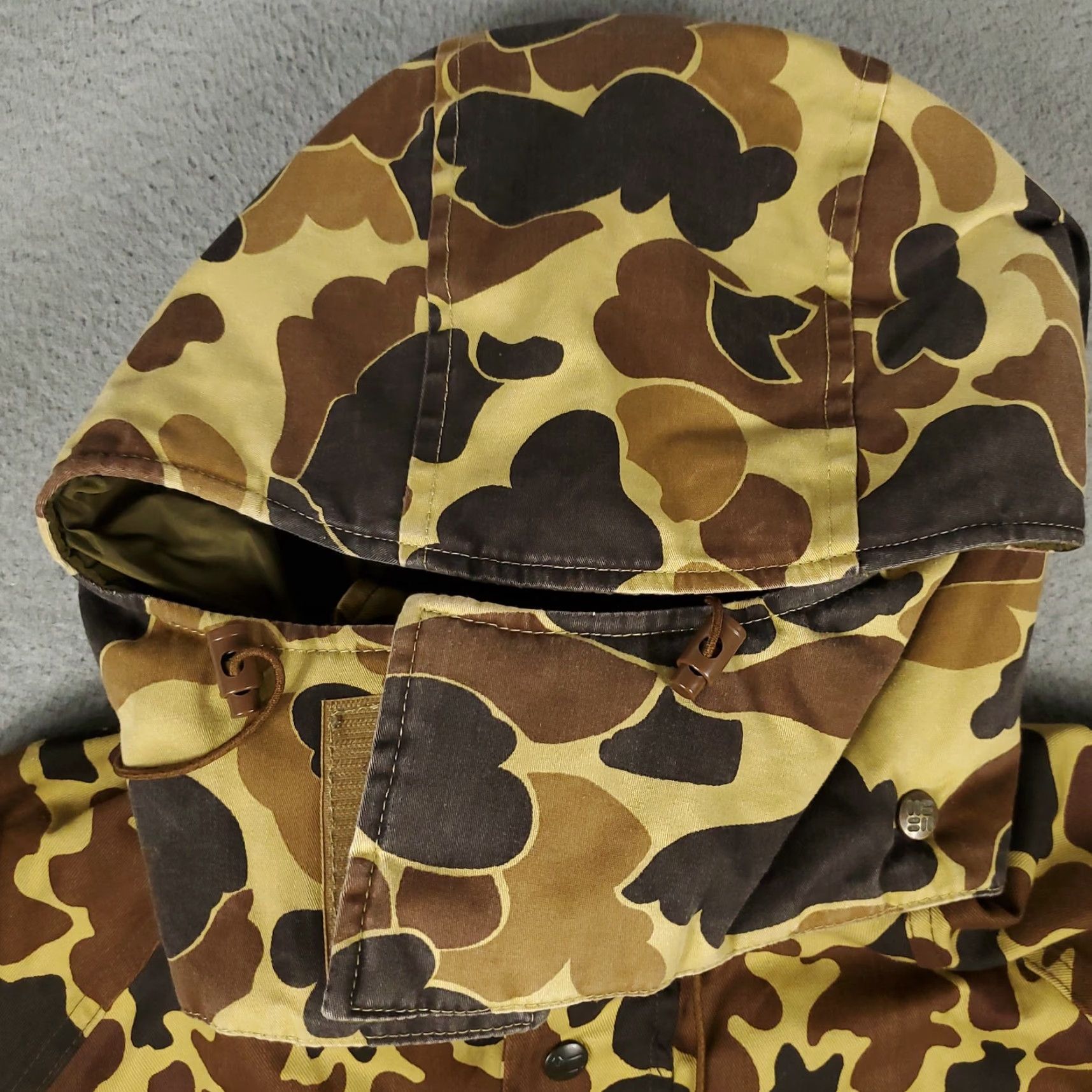 Vintage VINTAGE Woolrich Jacket Mens Small Tan Camo Gore-Tex Hooded Parka Made USA 90s Size US S / EU 44-46 / 1 - 2 Thumbnail