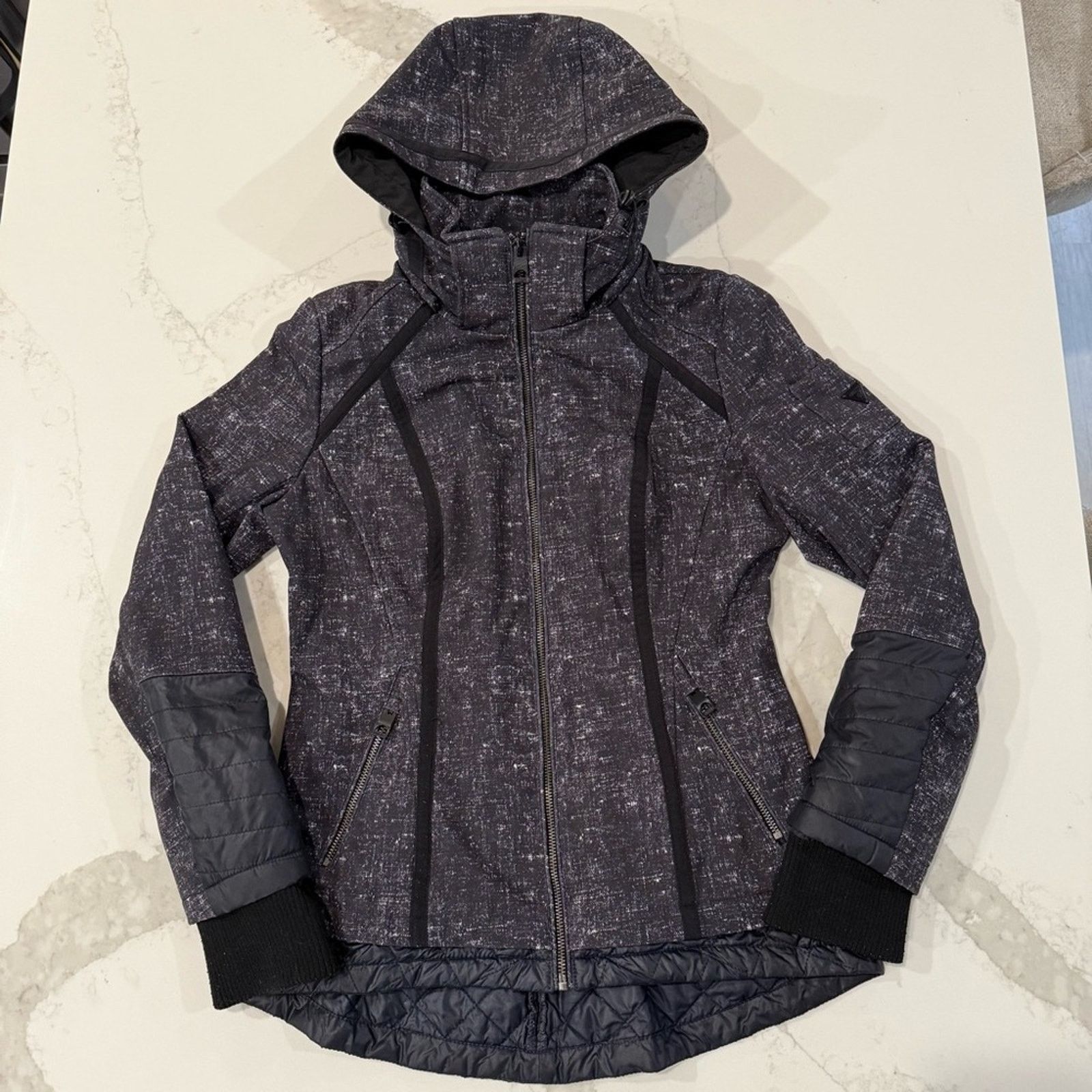 Guess Guess SoftShell FullZip Stand Collar Ski Jacket Womens Small Size S / US 4 / IT 40 - 1 Thumbnail