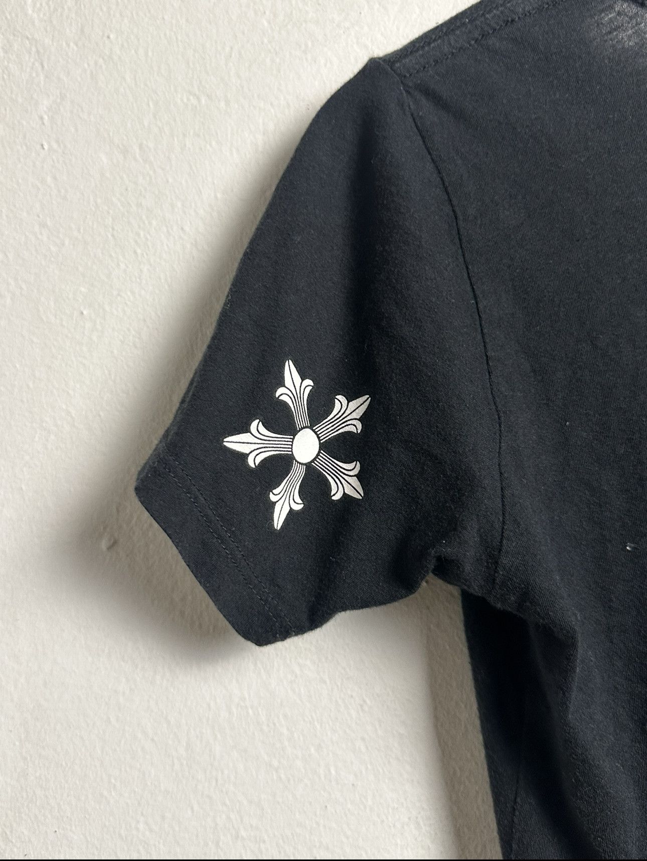 Chrome Hearts Chrome Hearts V-Neck T-Shirt Size M / US 6-8 / IT 42-44 - 5 Thumbnail