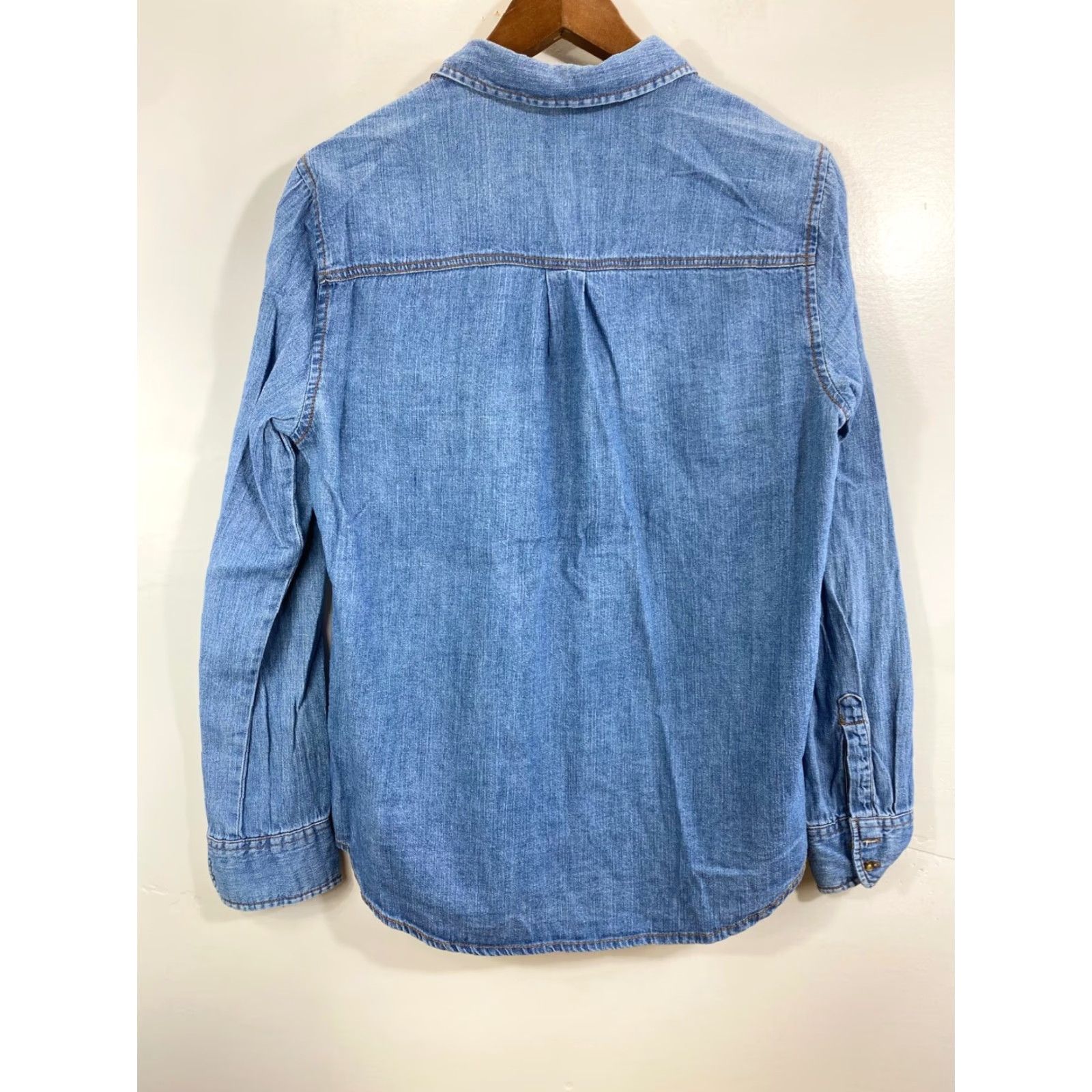 Vintage Stradivarius Womens Denim Button Down Long Sleeve Size L Floral blue 1990s Casual Cotton Regular Womens Size L / US 10 / IT 46 - 2 Thumbnail