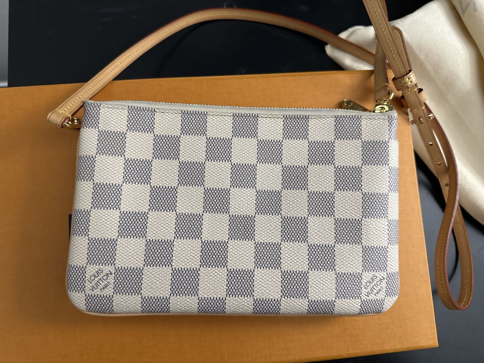 Louis Vuitton LV Double Zip Pochette Leather Convertible Clutch Size ONE SIZE - 6 Thumbnail