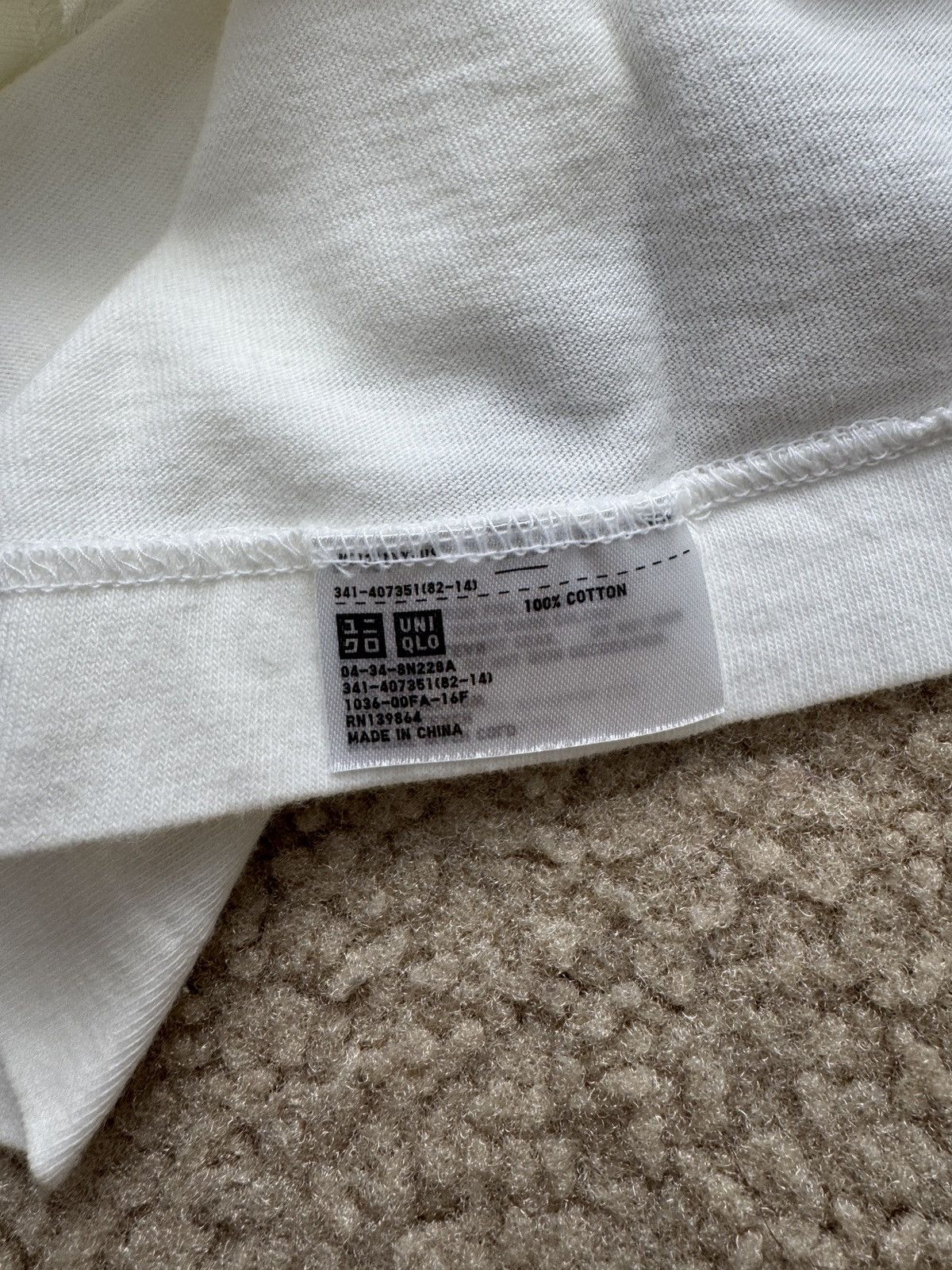 Kaws × Peanuts × Uniqlo Uniqlo x Kaws x Peanuts Snoopy Pocket Tee Size L new Size US L / EU 52-54 / 3 - 5 Thumbnail