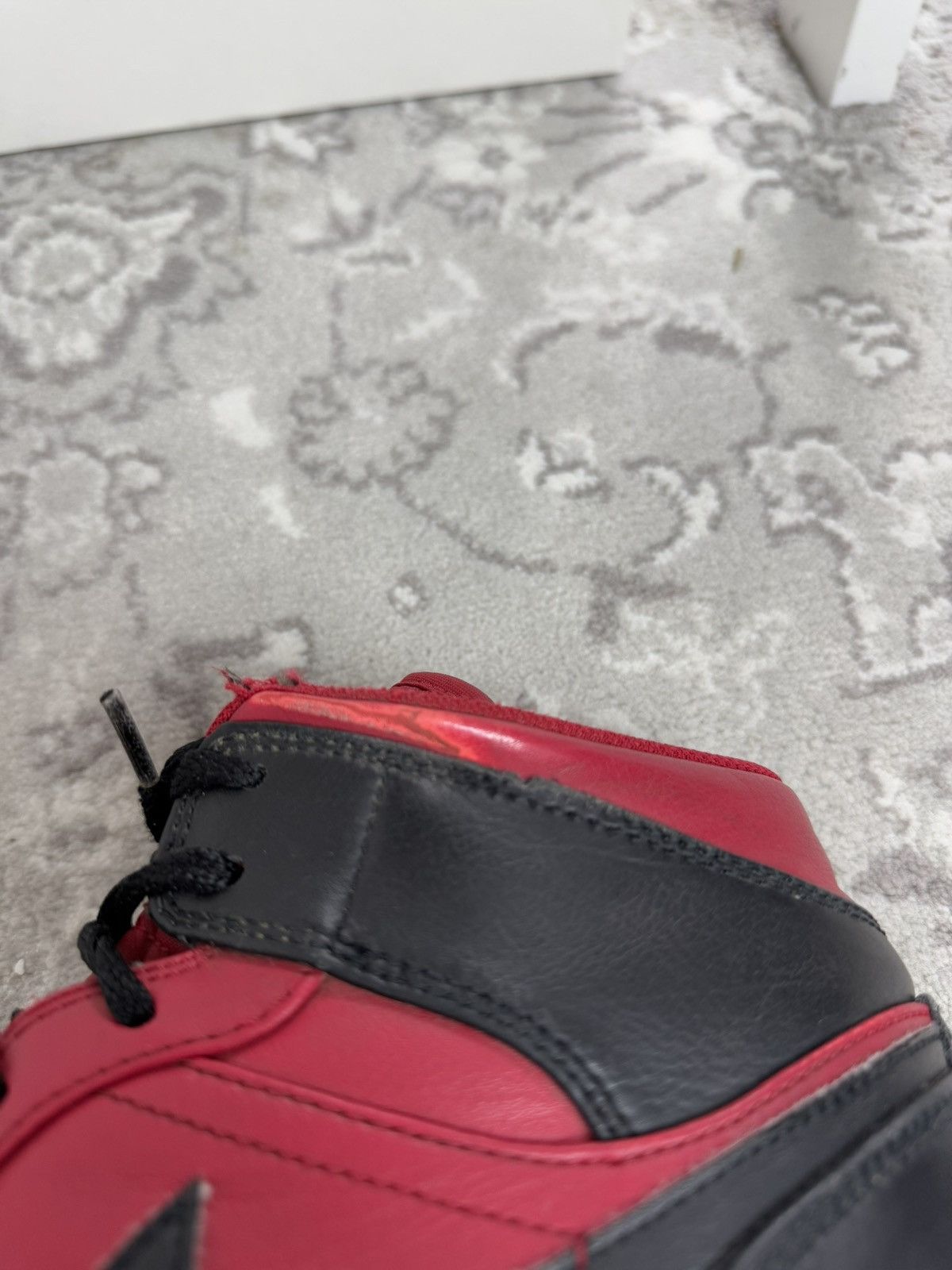 Jordan Brand × Nike Nike Jordan mid Reverse bred US9.5 streetwear basketball y2k Size US 9.5 / EU 42-43 - 12 Thumbnail