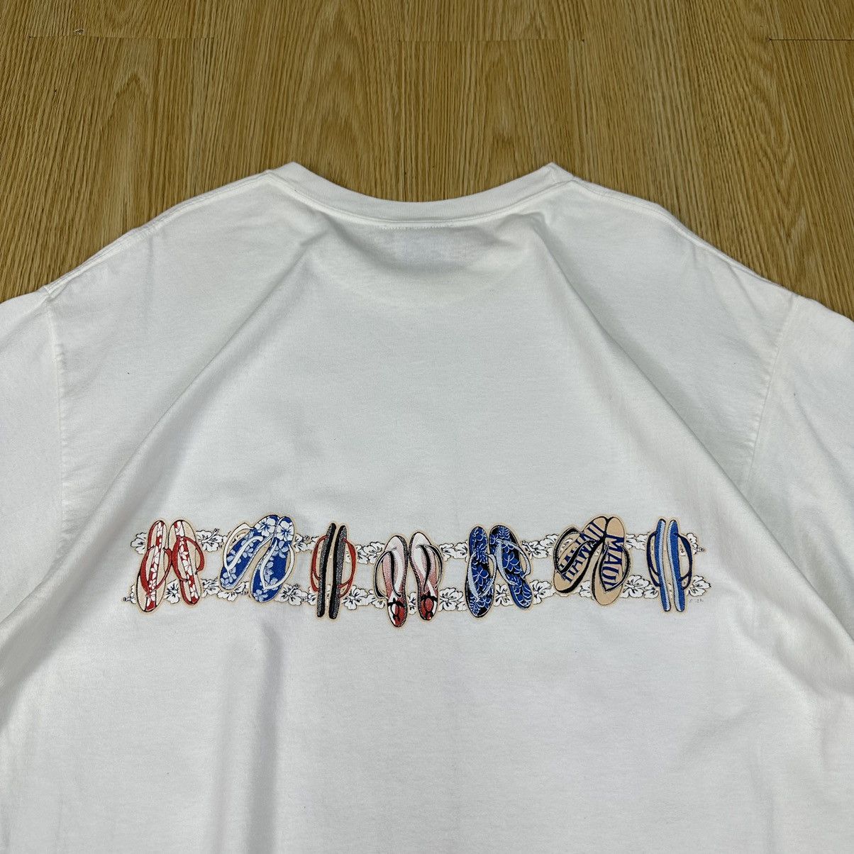 Sun Surf Vintage 90s Surfing Guam Usa TShirt A879 Size US L / EU 52-54 / 3 - 4 Thumbnail