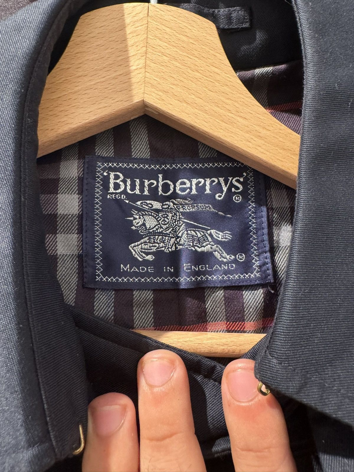 Burberry Gabardina/RainCoat Burberry Size M / US 6-8 / IT 42-44 - 2 Thumbnail