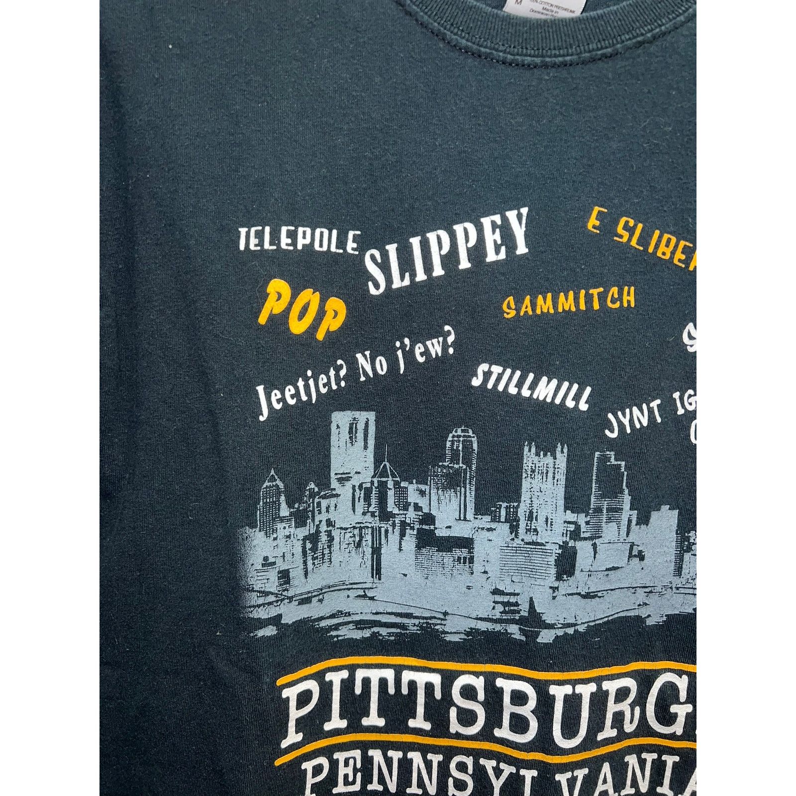 Gildan Vintage Pittsburgh Shirt Pennsylvania Graphic City Tee M Size US M / EU 48-50 / 2 - 2 Thumbnail