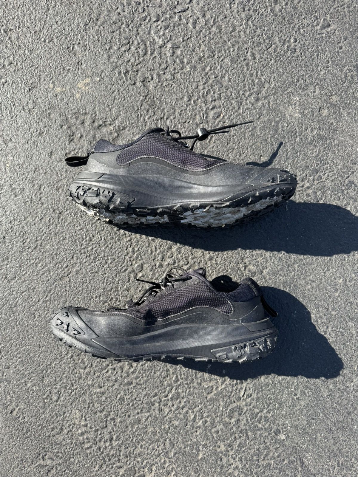 Comme des Garcons × Nike ACG CDG Mountain Fly 2 Low Size US 11 / EU 44 - 2 Thumbnail