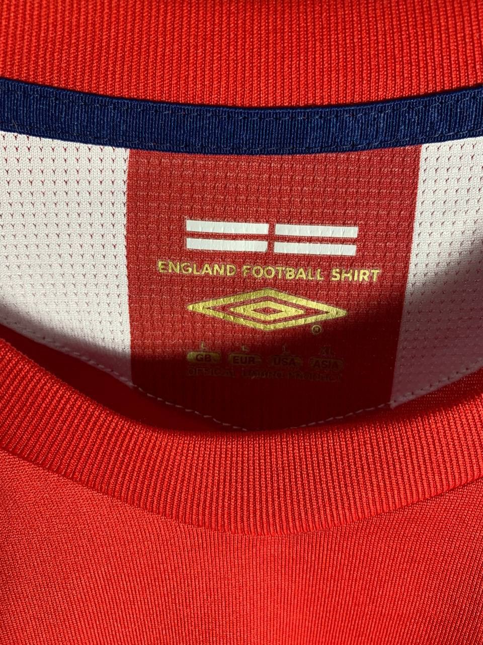 Vintage VERY RARE UMBRO ENGLAND CHELSEA SOCCER JERSEY RETRO Y2K 90s Size US L / EU 52-54 / 3 - 6 Thumbnail