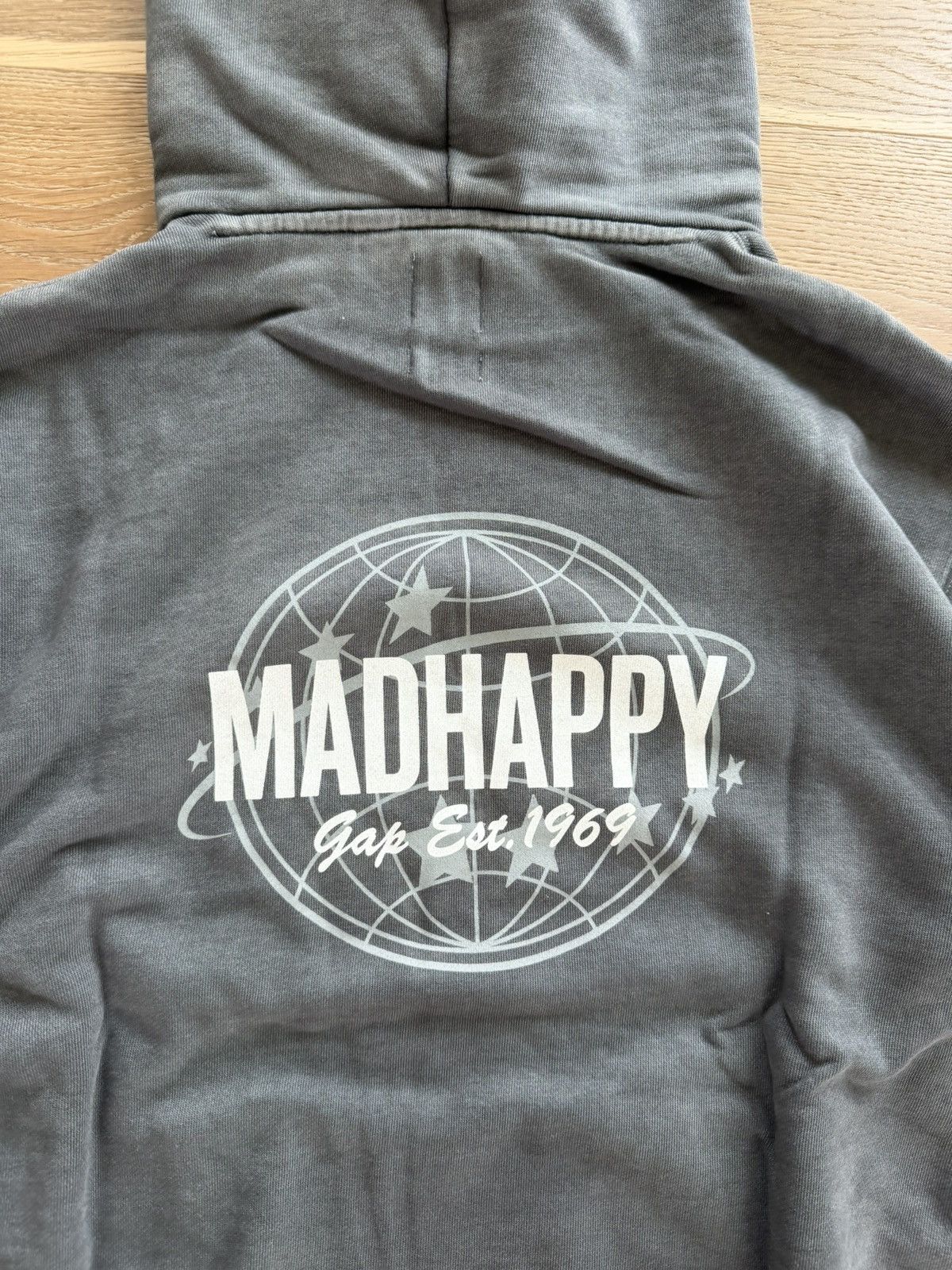 Gap × Madhappy Gap x Madhappy Globe Hoodie & Joggers Set Men’s Medium Size US M / EU 48-50 / 2 - 5 Thumbnail