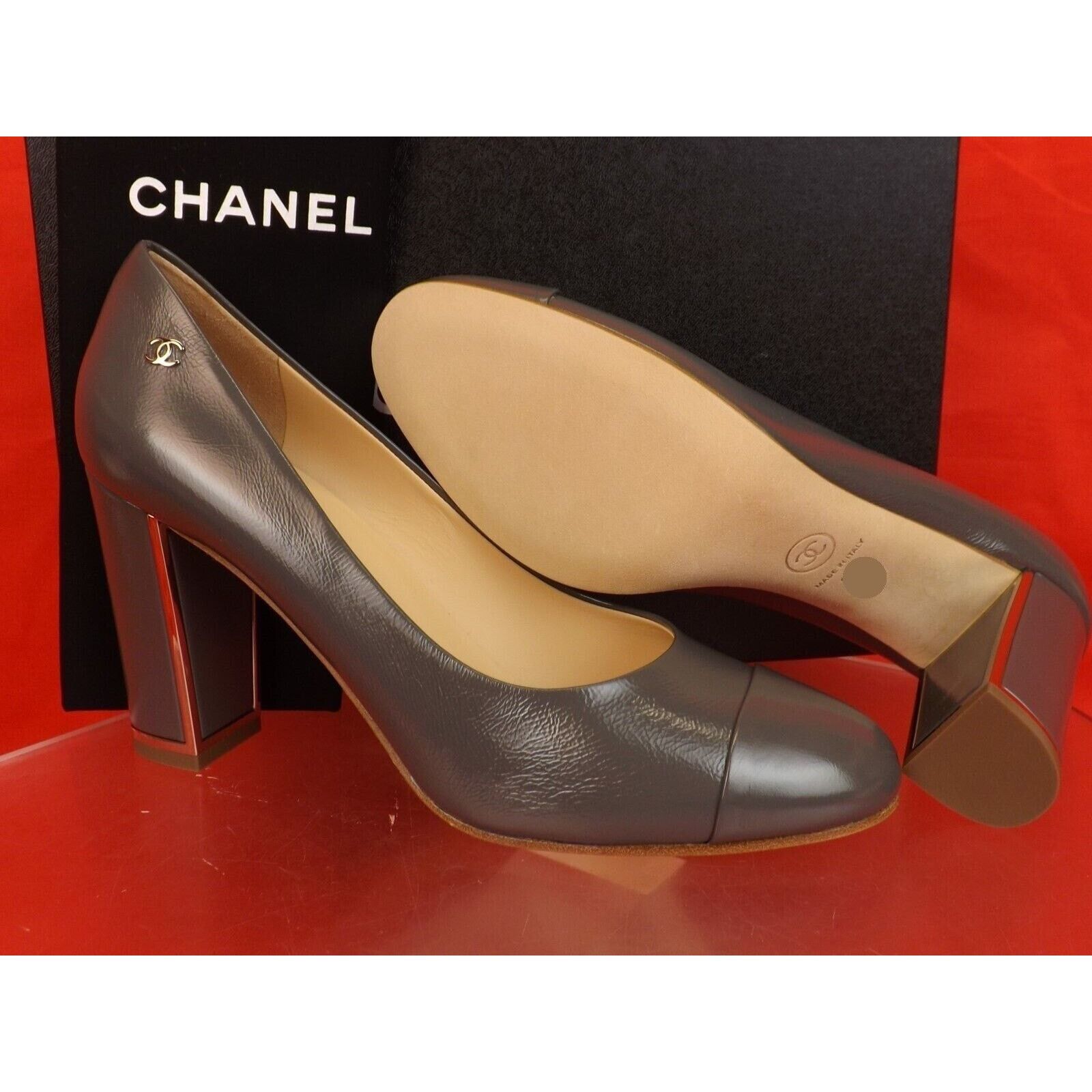 Chanel G31655 GRAY DISTRESSED LEATHER CC LOGO CAP TOE HEEL PUMPS 38 Size US 8 / IT 38 - 11 Thumbnail