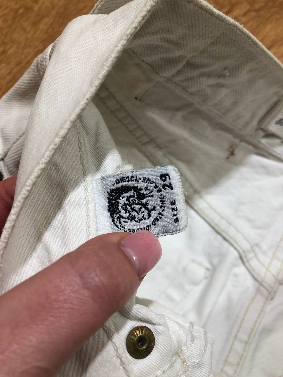 Diesel VTG Diesel Saddle Basic Tapered White Denim Jeans shorts Size US 29 - 3 Thumbnail