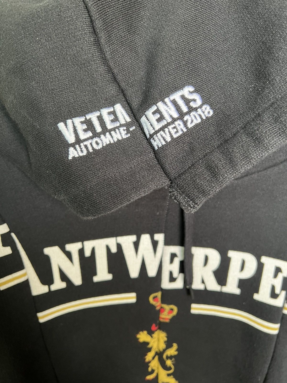 Vetements 2018 Vetements Antwerpen Split Hoodie Black Size US M / EU 48-50 / 2 - 4 Thumbnail