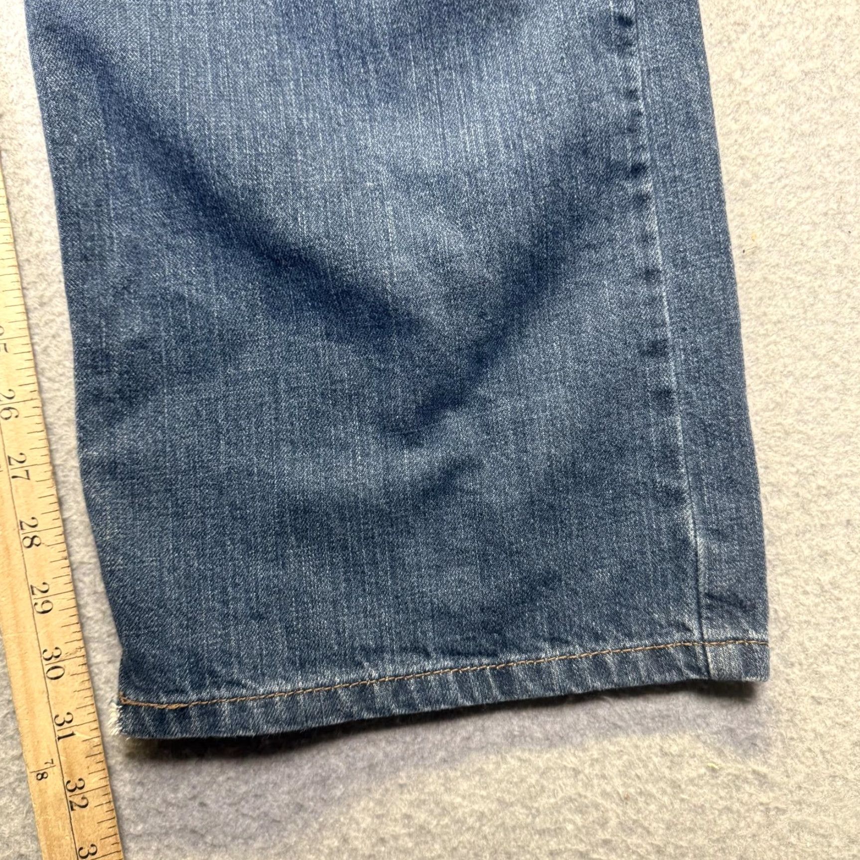 Levi's Levi's Jeans 42x32 569 Medium Wash Blue Baggy Relaxed Fit Jeans Men Size 28" / US 6 / IT 42 - 4 Thumbnail