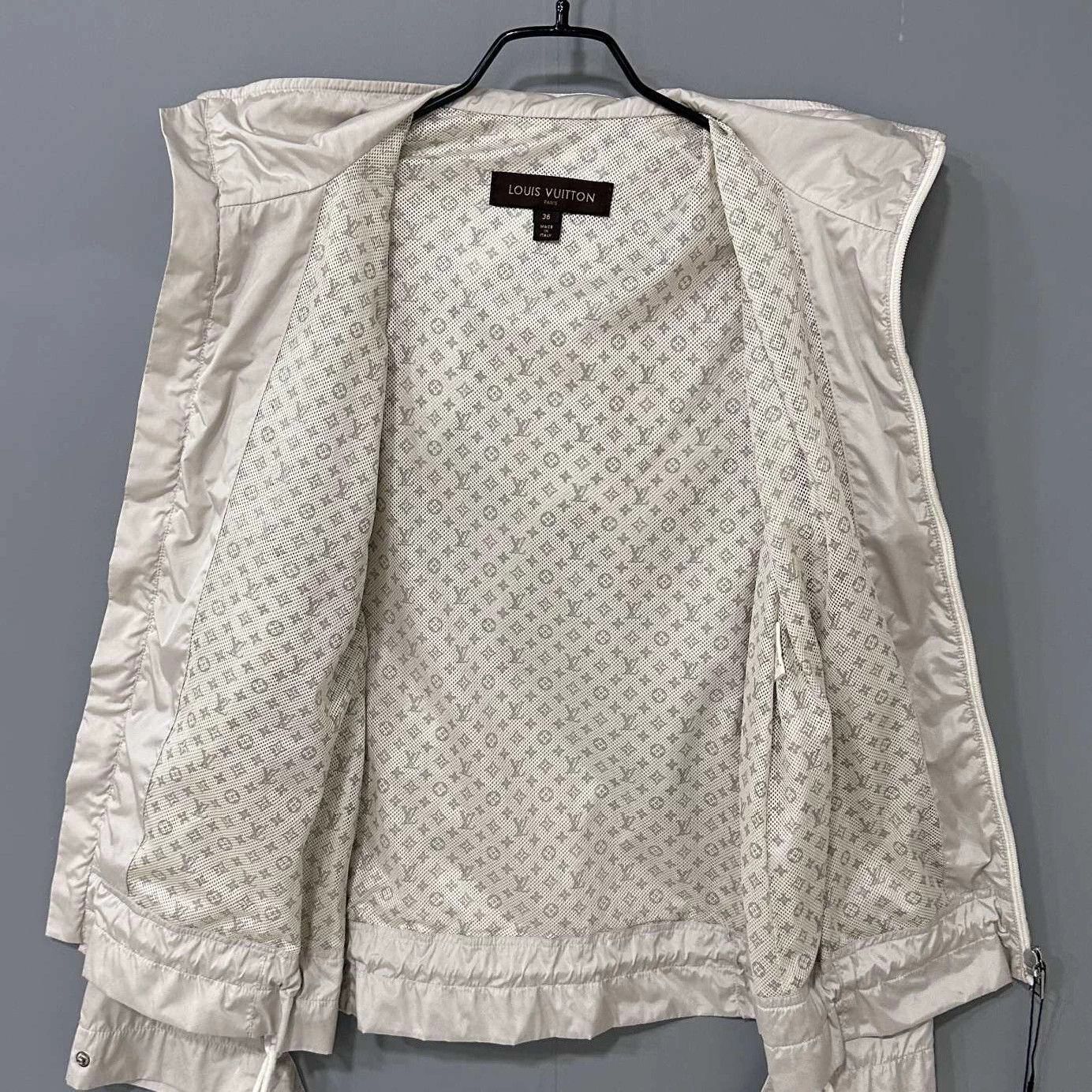 Louis Vuitton Louis Vuitton Monogram All Over Jacket 36 Size XS / US 0-2 / IT 36-38 - 5 Thumbnail