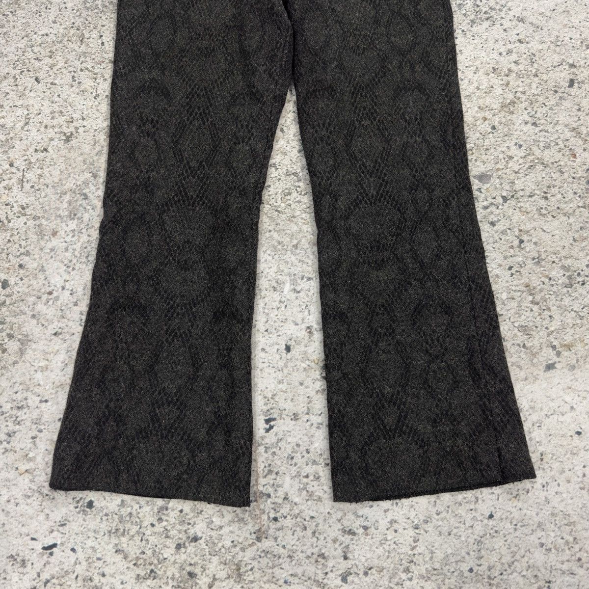 Dries Van Noten Dries Van Noten Wool Snakeskin Print Flare Trouser Pants Size US 30 / EU 46 - 14 Thumbnail