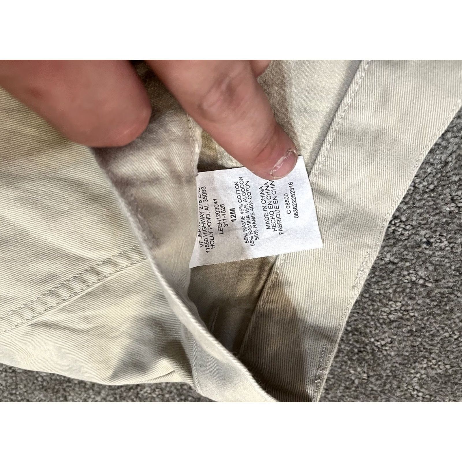 Lee VINTAGE Lee Women's High Waisted Beige Jean Utility Cargo Shorts 12M 90s Y2K Beige Denim Cotton Blend Pockets Stonewashed Spring Summer Womens Brown? Size 34" / US 12 / IT 48 - 4 Thumbnail