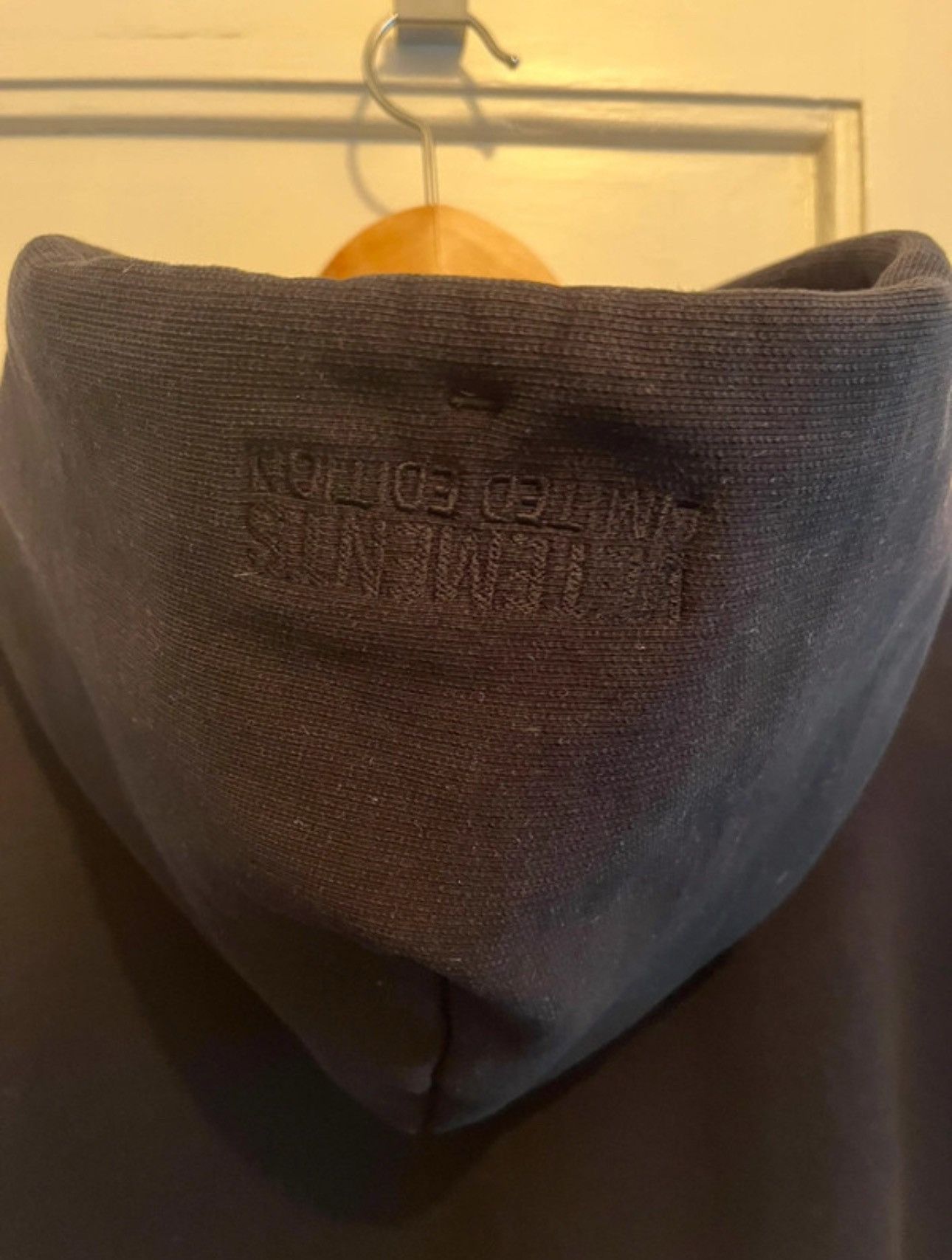 Vetements Vetements Logo Hoodie Size US S / EU 44-46 / 1 - 2 Thumbnail
