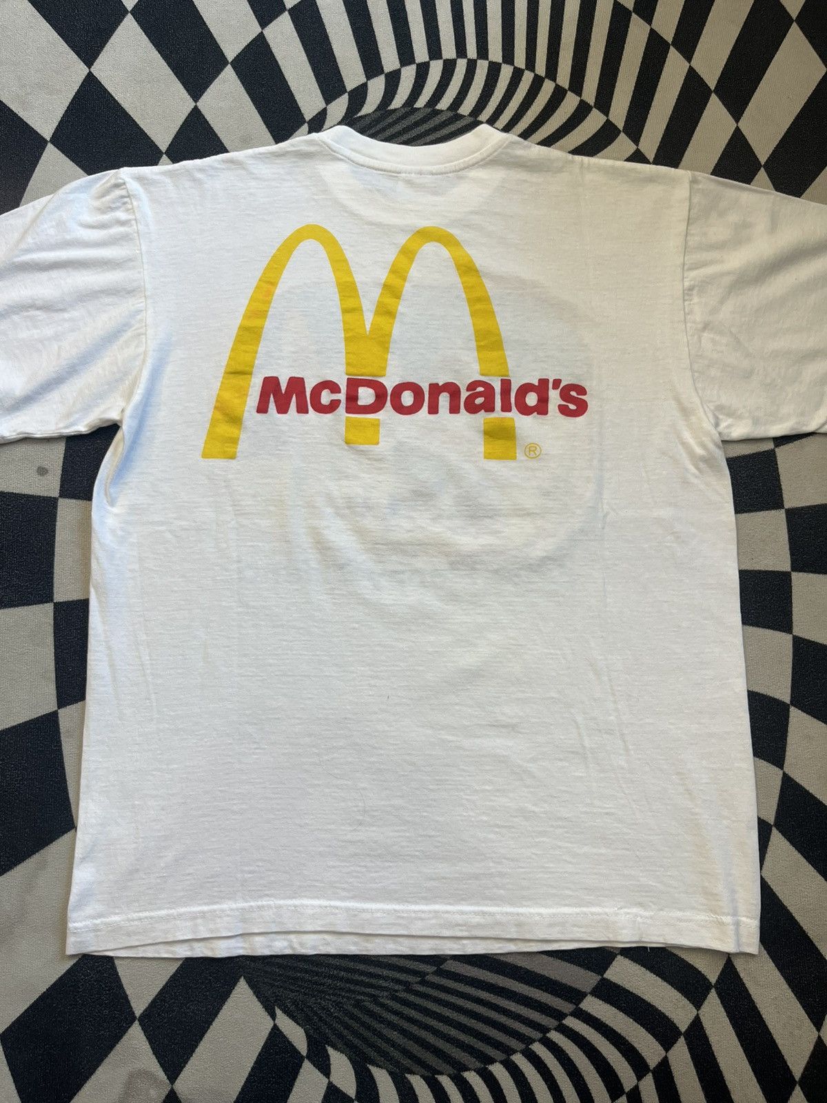 Arts & Science Vintage McDonald’s One Happy Island 90’s Tshirt Size US L / EU 52-54 / 3 - 8 Thumbnail