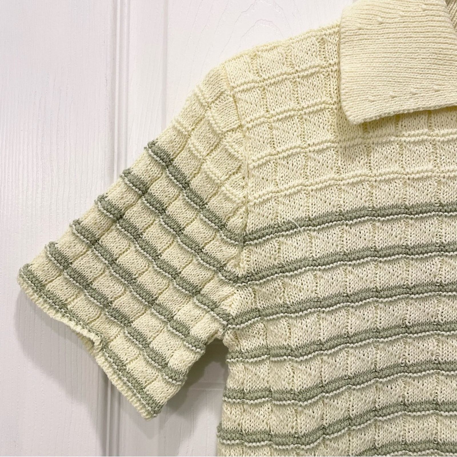 Urban Outfitters Urban Outfitters Kimchi Blue Oliver Button-Down Sweater S Size S / US 4 / IT 40 - 4 Thumbnail