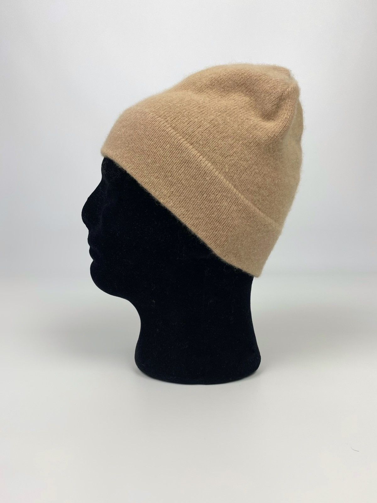 C.P. Company 2000’s Vintage C.P. Company Tan Cashmere Skull Beanie Hat Size ONE SIZE - 1 Thumbnail