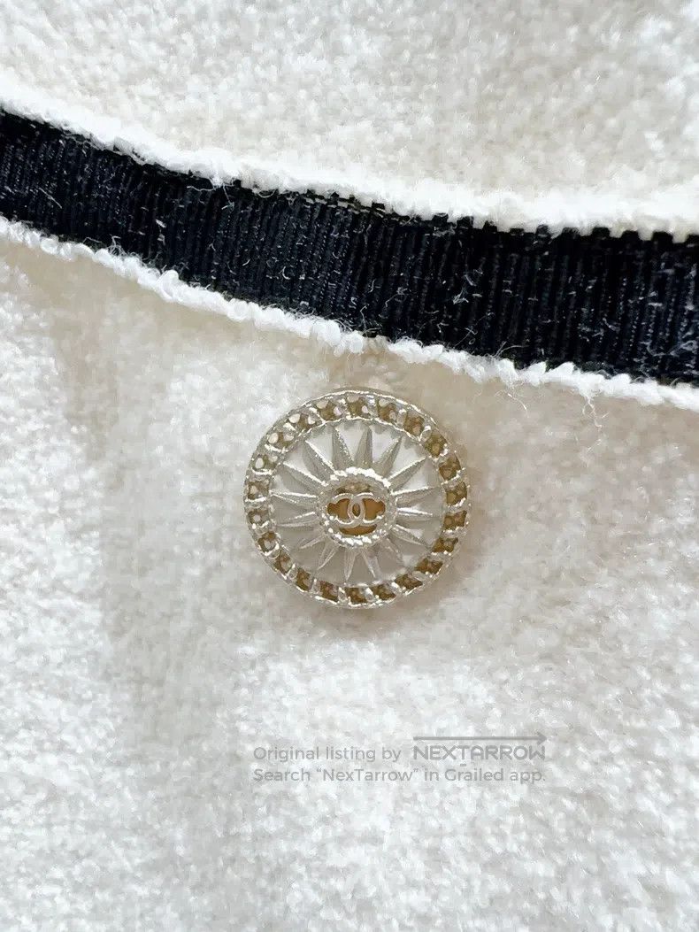 Chanel Chanel Overcoat Size XS / US 0-2 / IT 36-38 - 2 Thumbnail