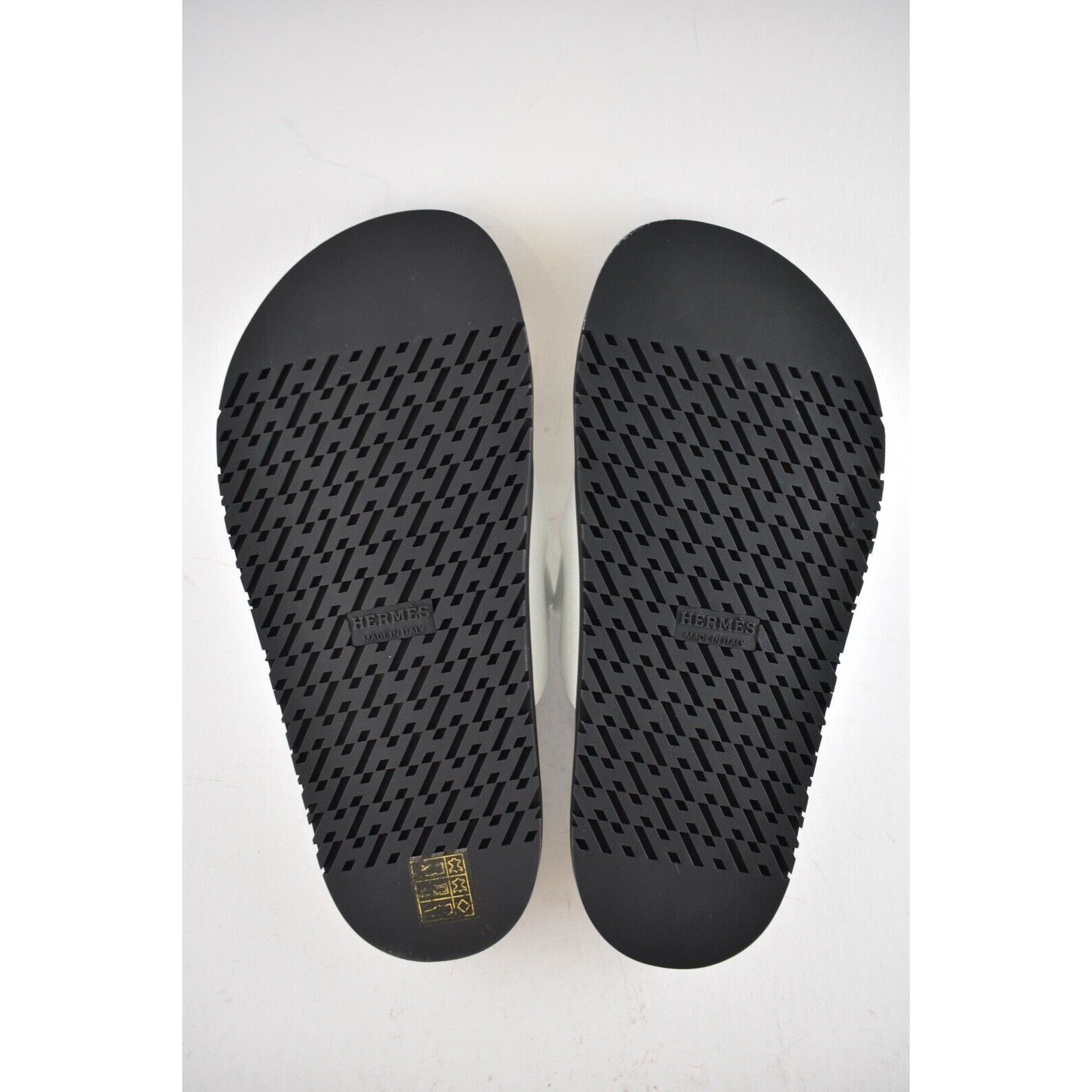 Hermes Hermes Chypre Sandal White Black Calfskin Leather H Logo Size US 7.5 / IT 37.5 - 12 Thumbnail