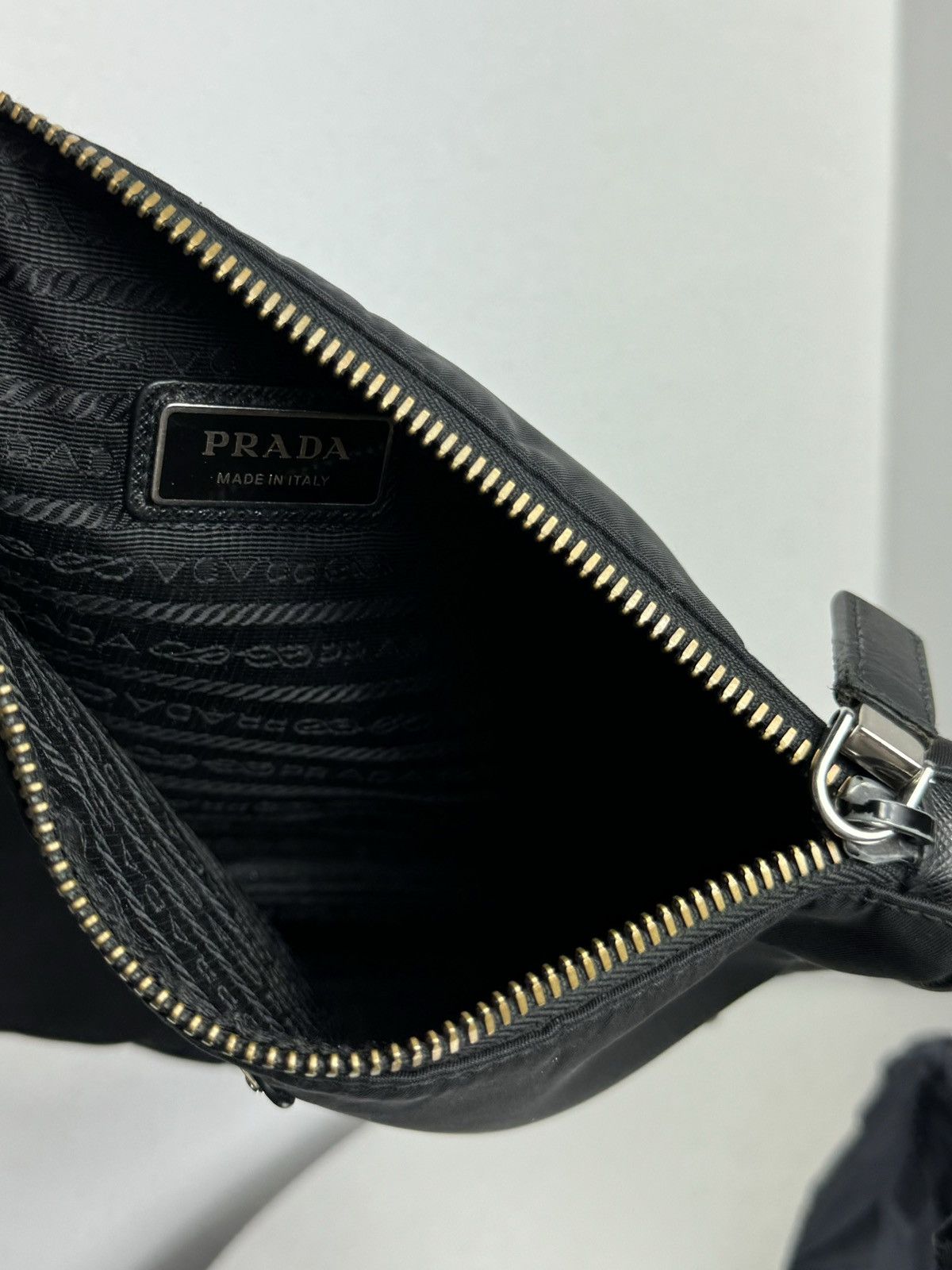 Prada Prada Re-Nylon / Saffiano Shoulder Bag Black Size ONE SIZE - 11 Thumbnail