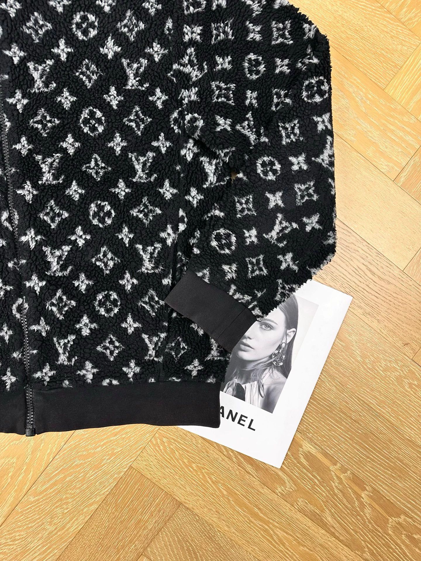 Louis Vuitton LV Monogram allover print fleece jacket men's black Size US XL / EU 56 / 4 - 3 Thumbnail
