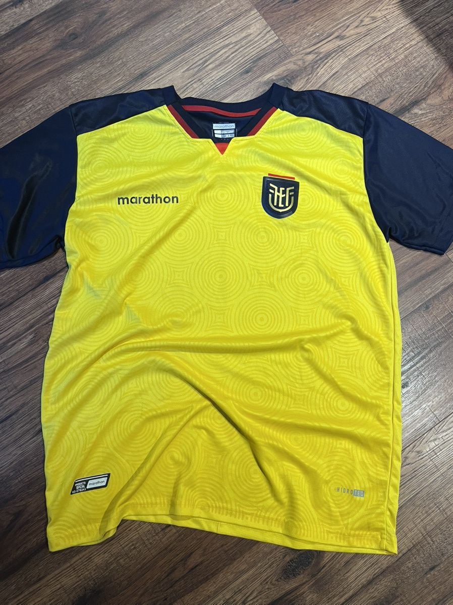 Marathon Ecuador National Club Football Kit