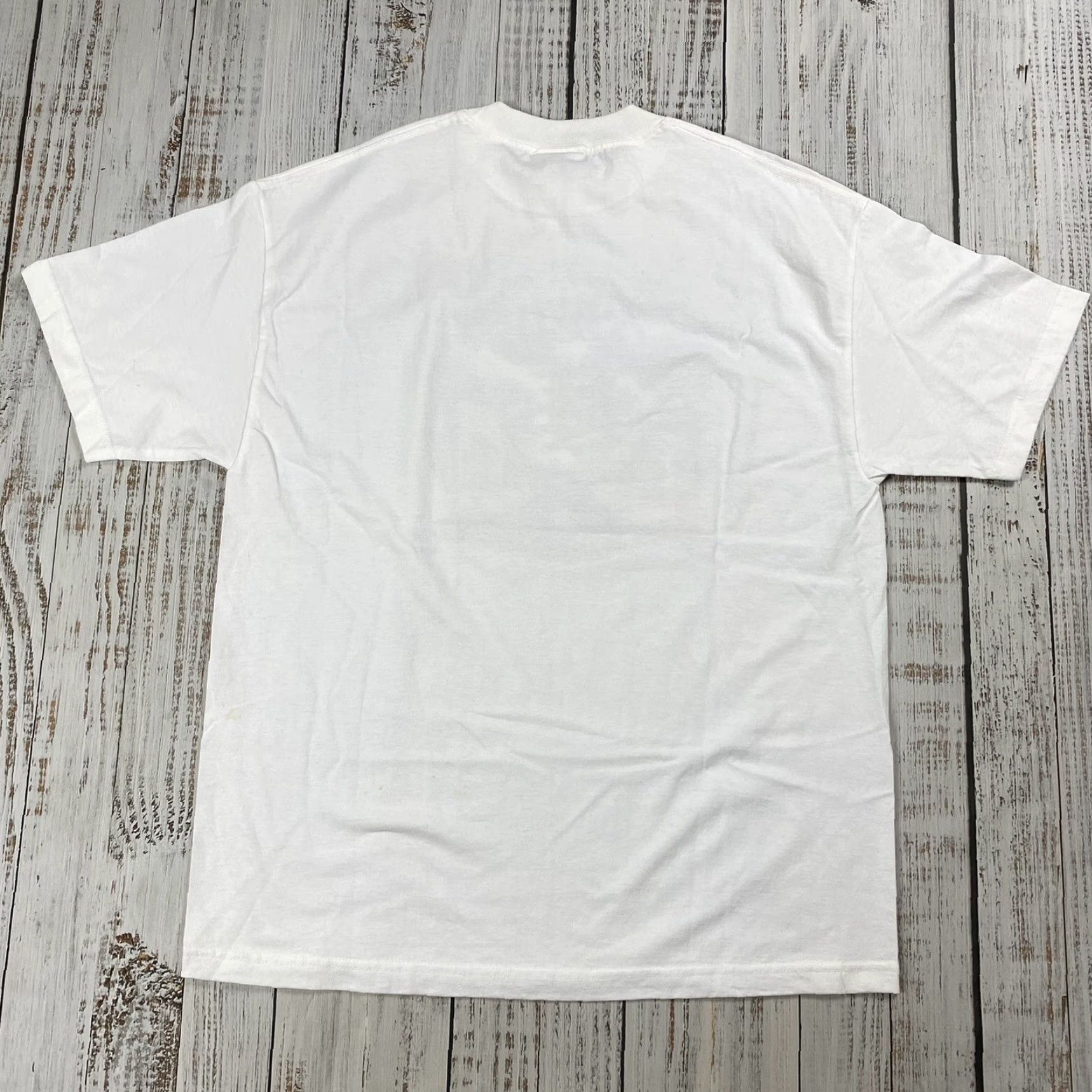 Vintage VINTAGE M & M WWII MEMORIAL GRAPHIC T-SHIRT 2004 WHITE XL Mens Size US XL / EU 56 / 4 - 6 Thumbnail