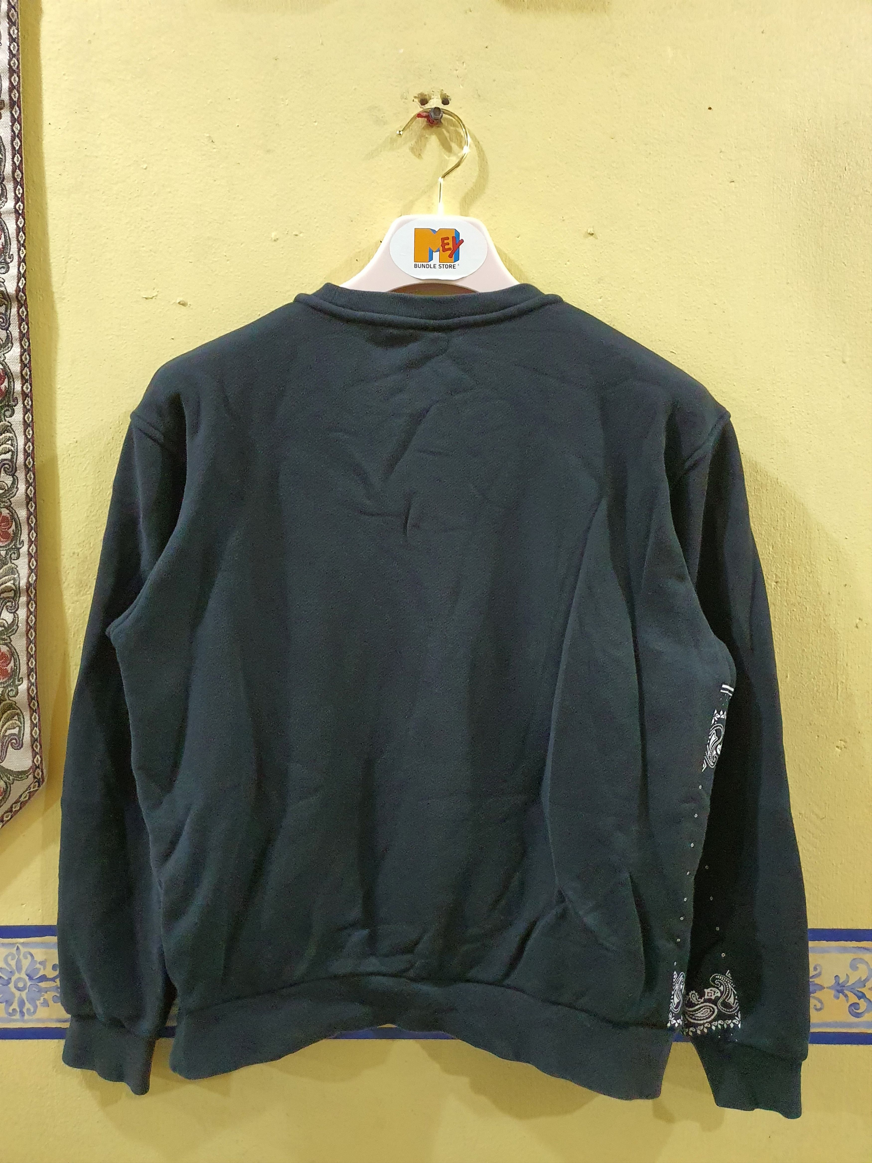 Adidas Adidas Originals Bandana Trefoil Crewneck Sweatshirt Size US M / EU 48-50 / 2 - 2 Thumbnail
