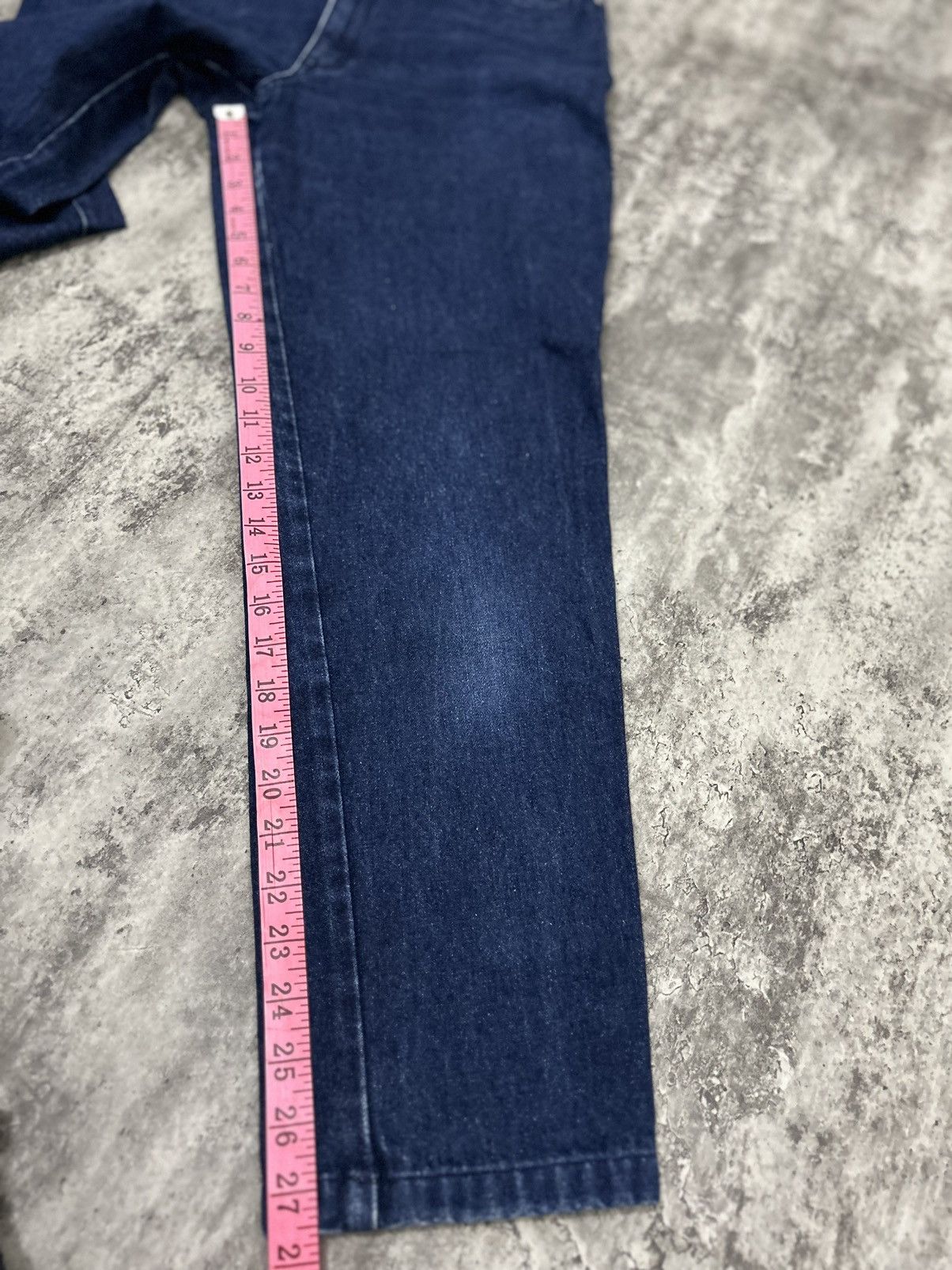 Gucci Gucci Embroidery Logo Back Pocket Jeans Size US 27 - 24 Thumbnail