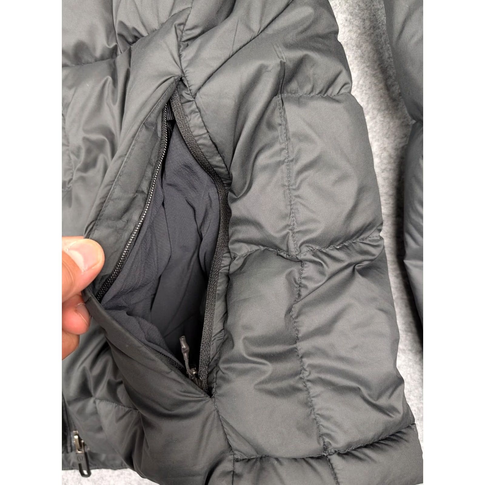 Lululemon Lululemon Jacket Mens M Gray Down Puffer Full Zip Insulated Athletic Jacket Size US M / EU 48-50 / 2 - 3 Thumbnail