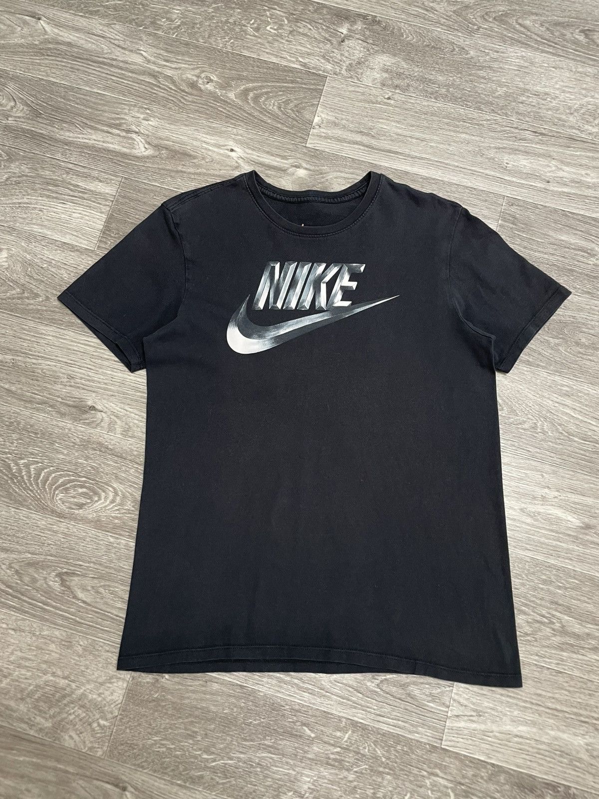 Nike Nike Black T-Shirt Size US S / EU 44-46 / 1 - 1 Thumbnail