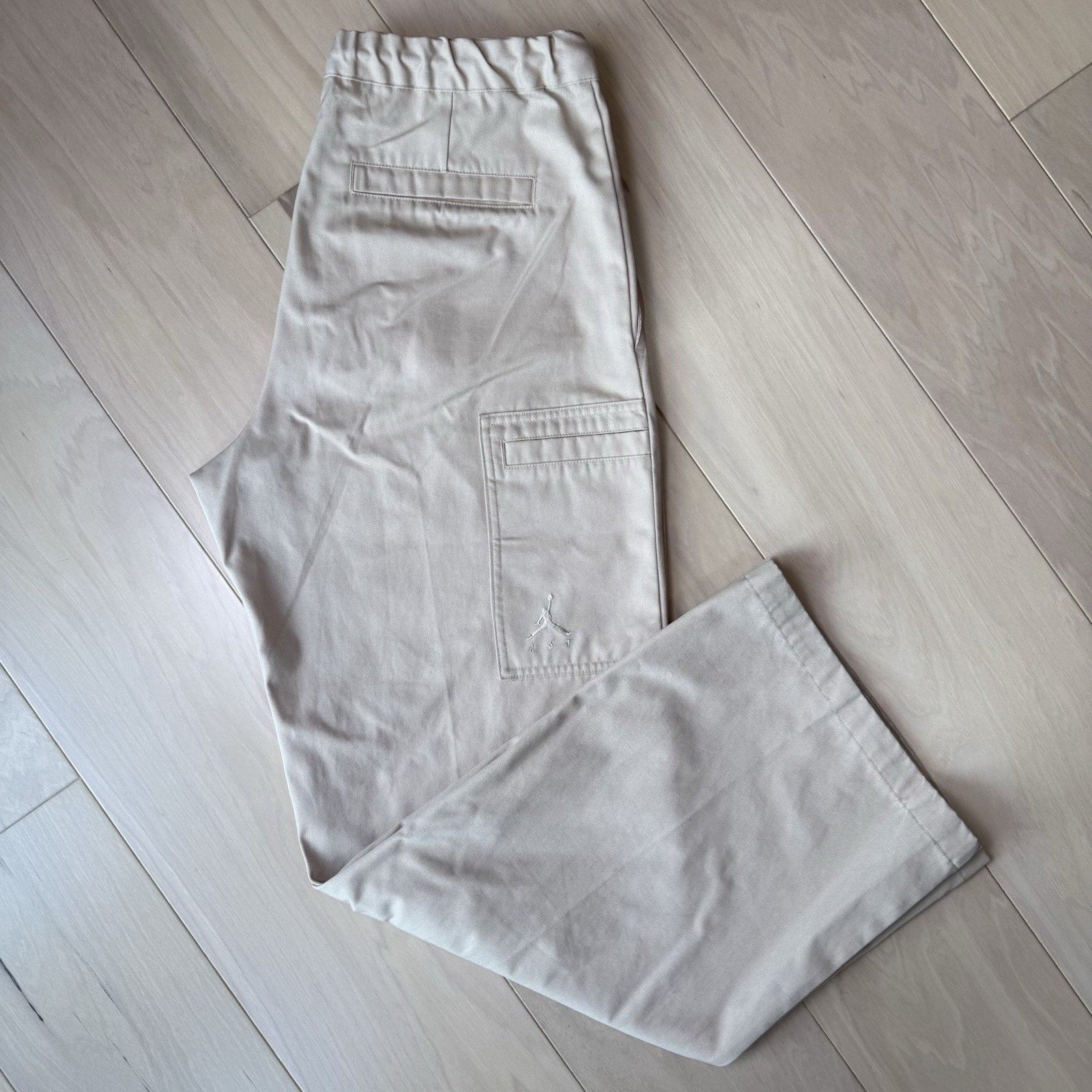 Jordan Brand Air Jordan J Balvin Woven Trousers Medium Bio Beige Cargo Size US 31 - 2 Thumbnail