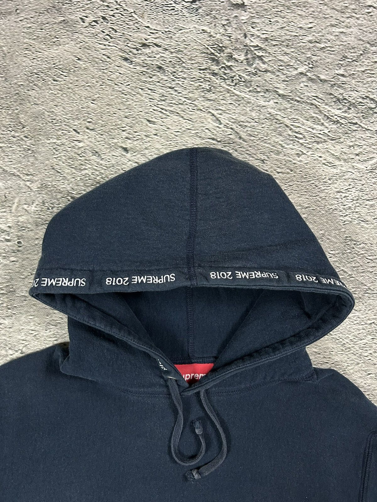 Supreme Supreme SS18 Channel Hoodie Navy Size US L / EU 52-54 / 3 - 2 Thumbnail