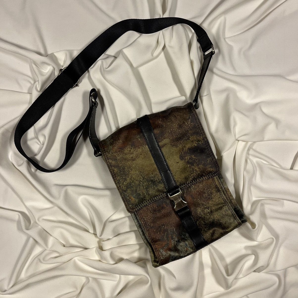 Jean Paul Gaultier × Vintage 1990’s Jean Paul GAULTIER Cyber Crossbody Bag Size ONE SIZE - 2 Thumbnail
