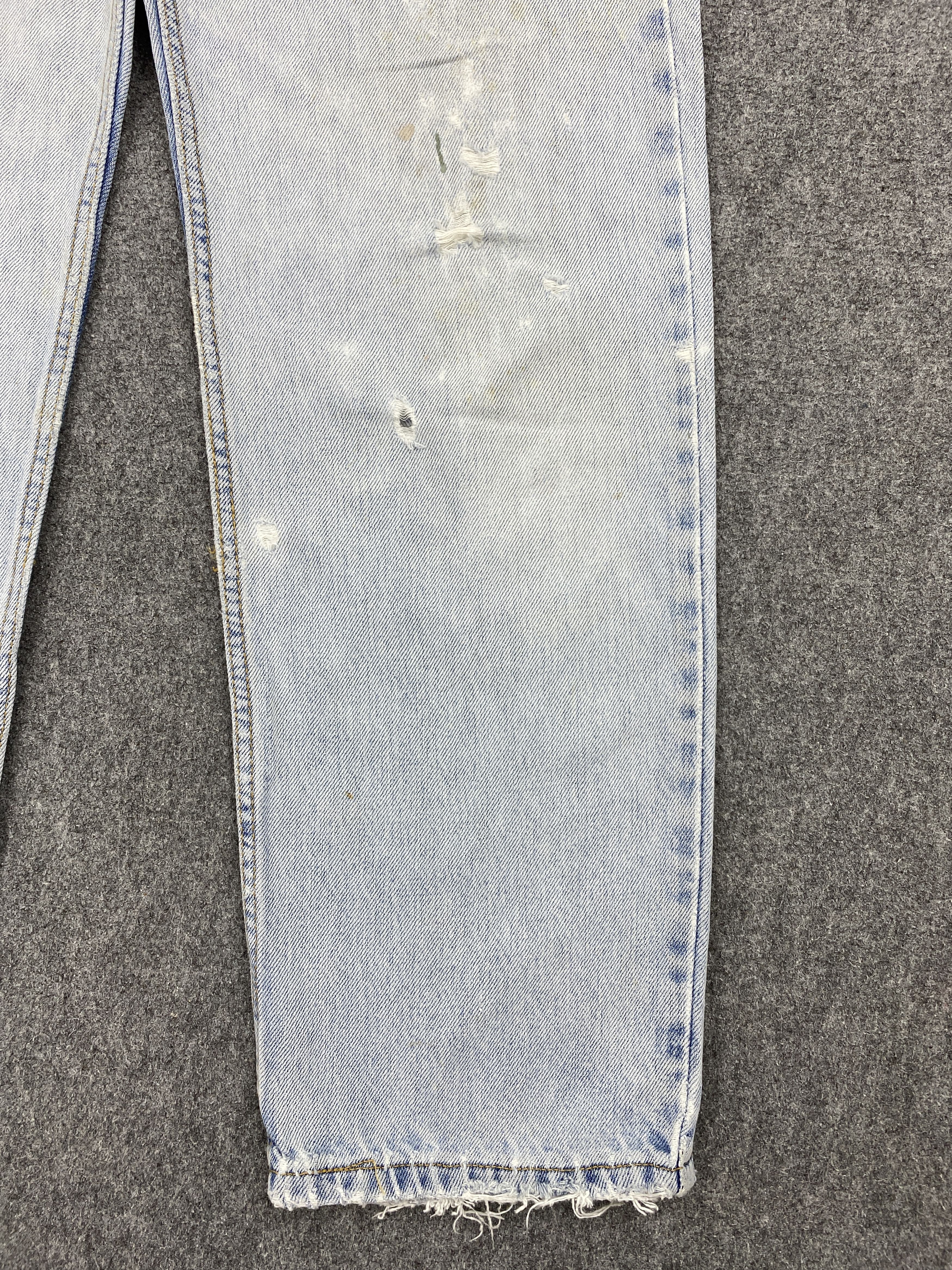 Levi's × Vintage Distressed Vintage Levis 550 Light Blue Washed Jeans Size US 31 - 12 Thumbnail