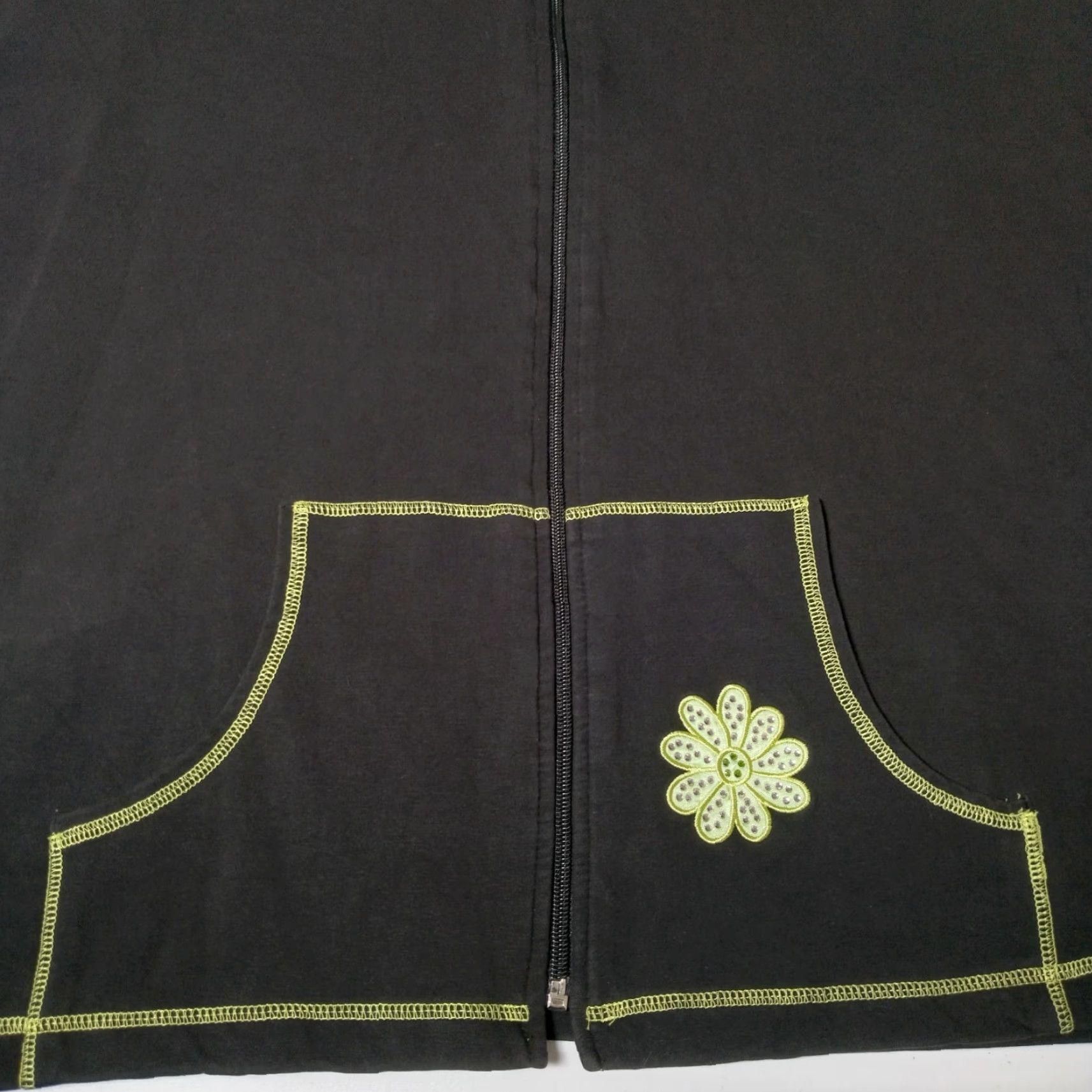 Quacker Factory VINTAGE The Quacker Factory Zip Vest Womens Plus 1X Black Daisy Rhinestones Knit Cotton Blends Shirt Style Size XL / US 12-14 / IT 48-50 - 7 Thumbnail