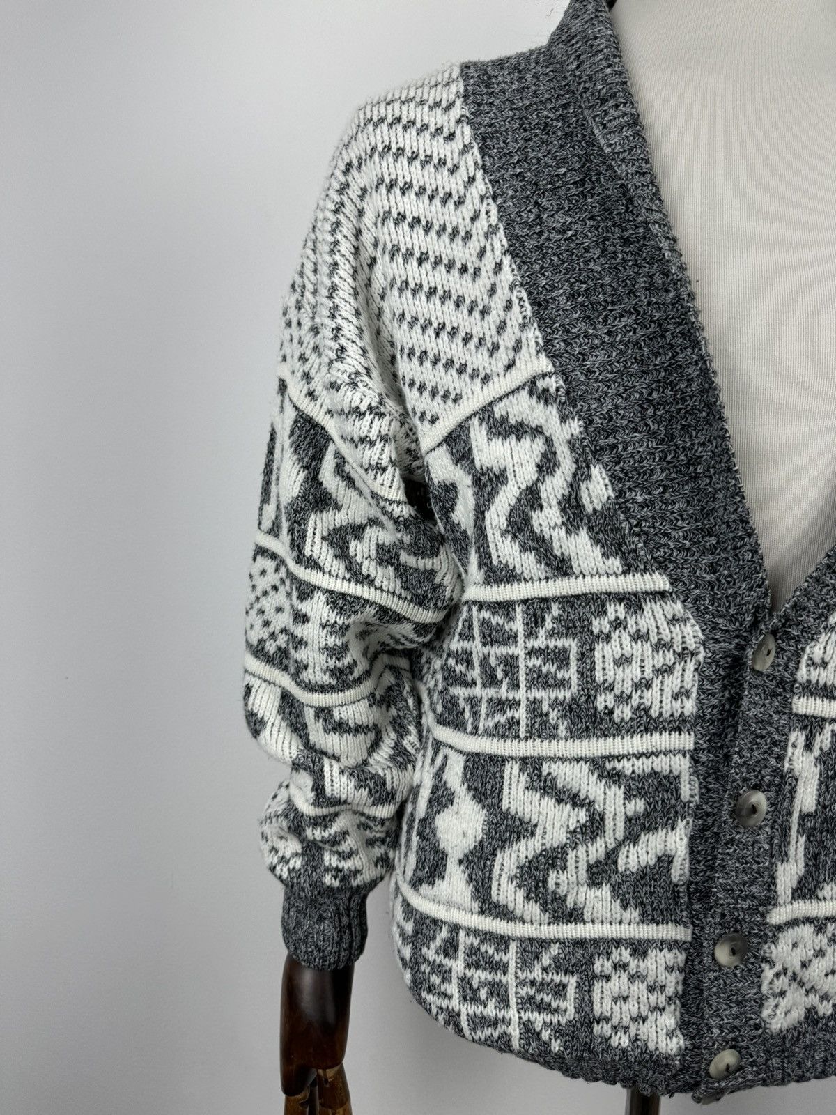 Vintage Men’s Vintage NICO Abstract Cardigan Sweater size S Size US S / EU 44-46 / 1 - 4 Thumbnail