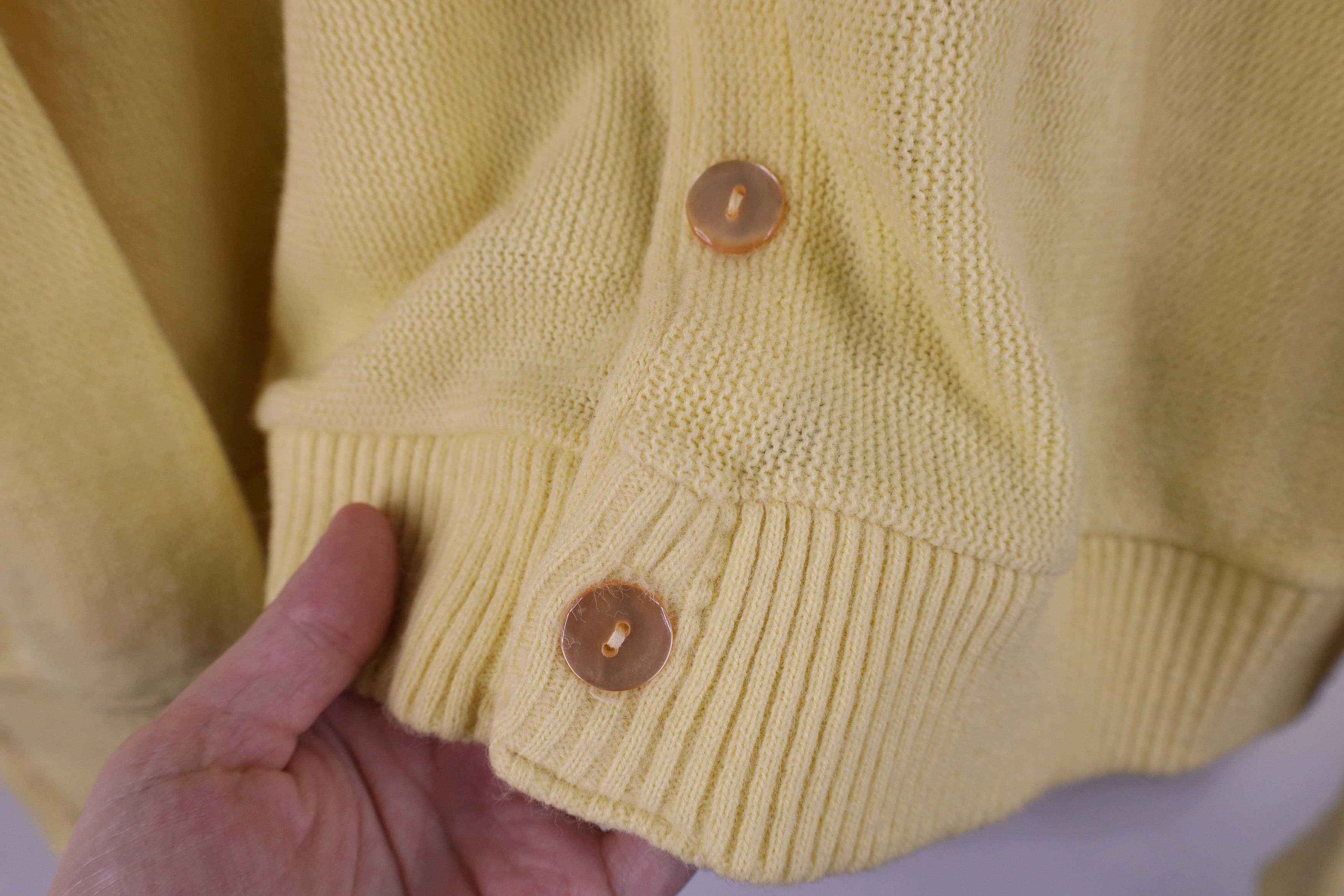 Vintage Vintage 70s Streetwear Knit Cardigan Sweater Yellow USA Size US L / EU 52-54 / 3 - 5 Thumbnail